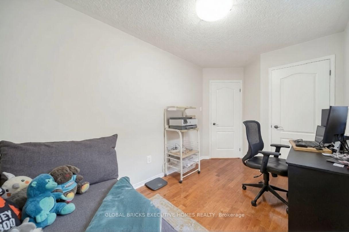 Photo 8 of 101 Albright Road, Brampton, Fletcher's Creek Village — HOMEH