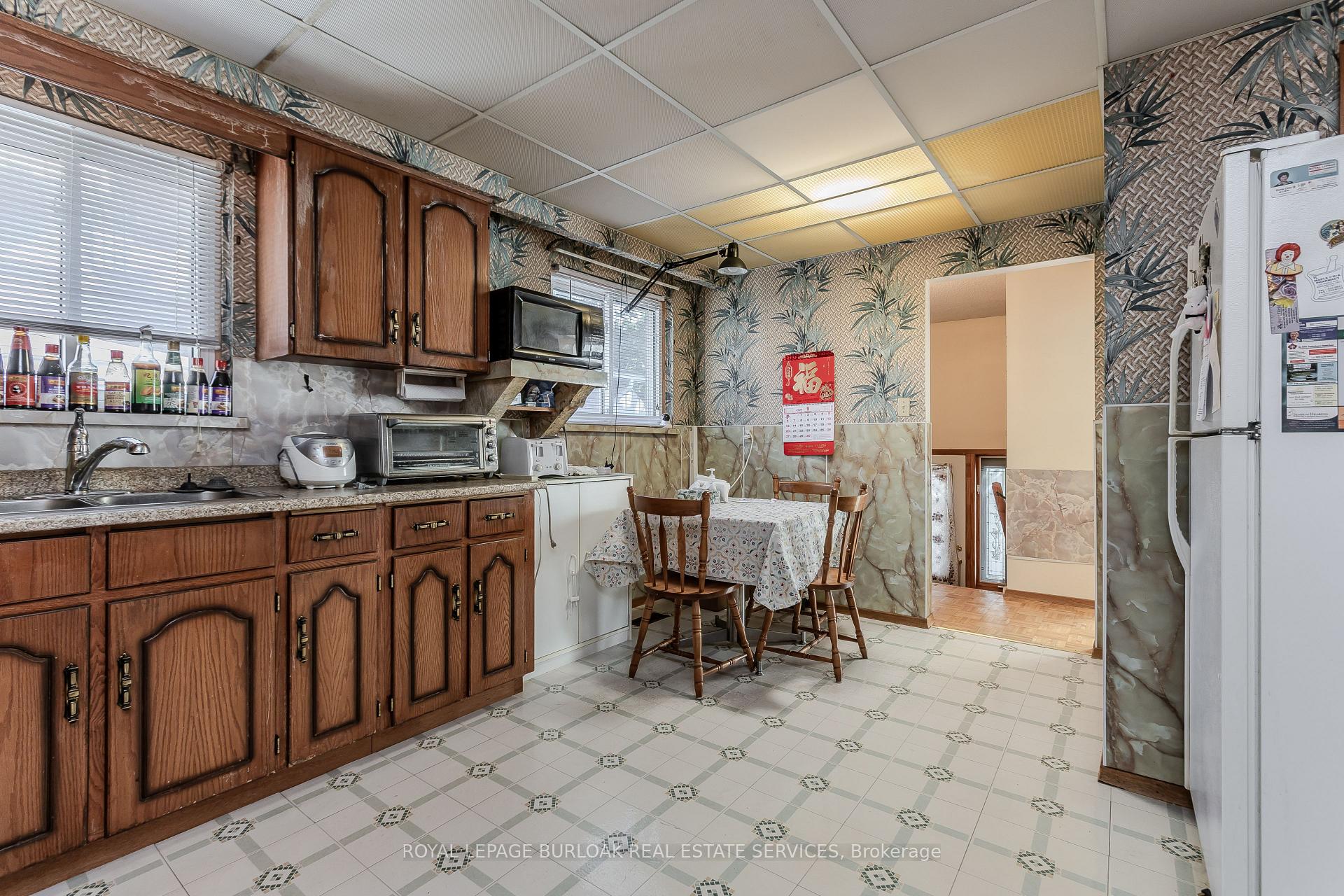 Photo 15 of 353 Enfield Road, Burlington, LaSalle — HOMEH