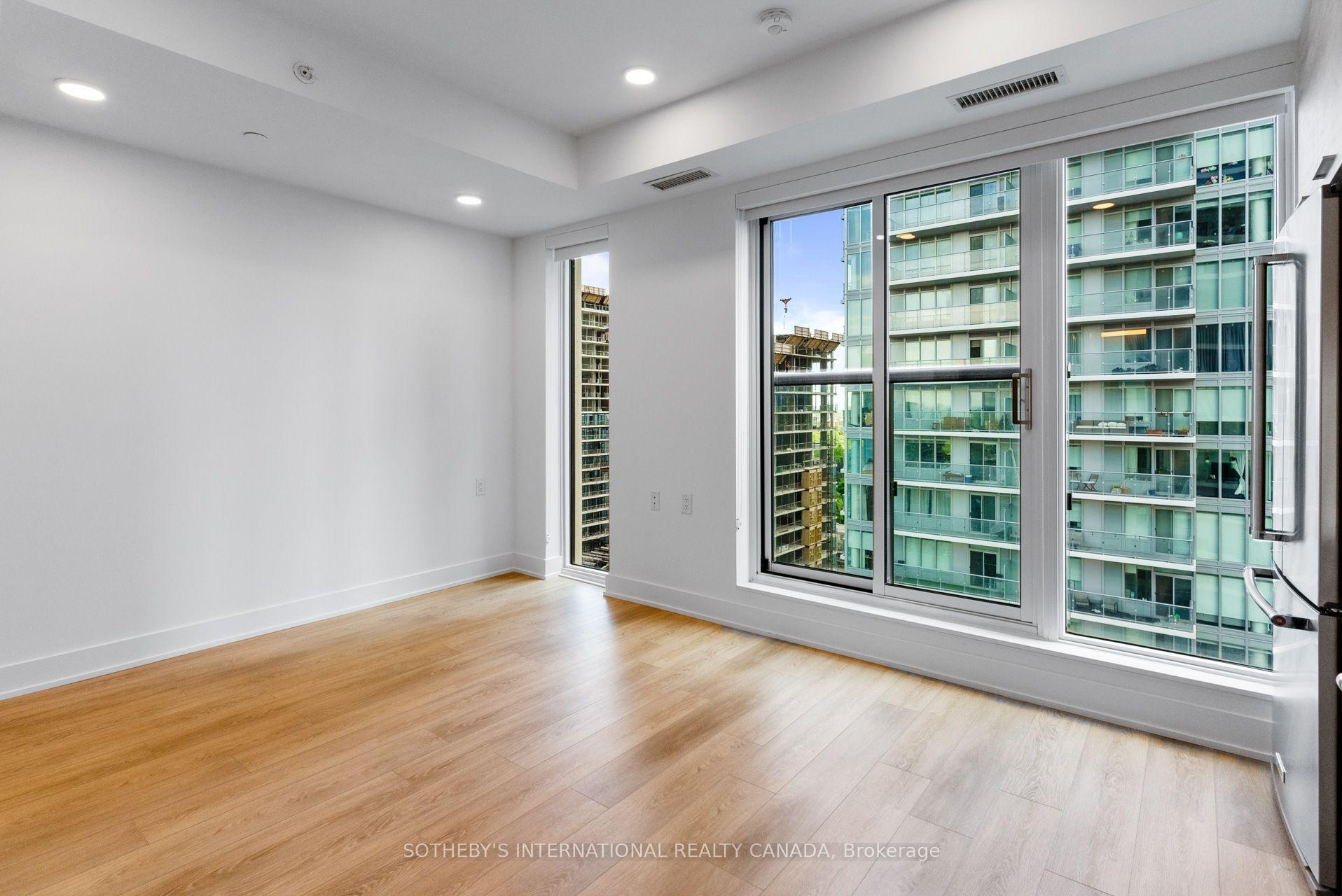 Photo 7 of Unit PH06, 200 Redpath Avenue, Toronto, Mount Pleasant East — HOMEH