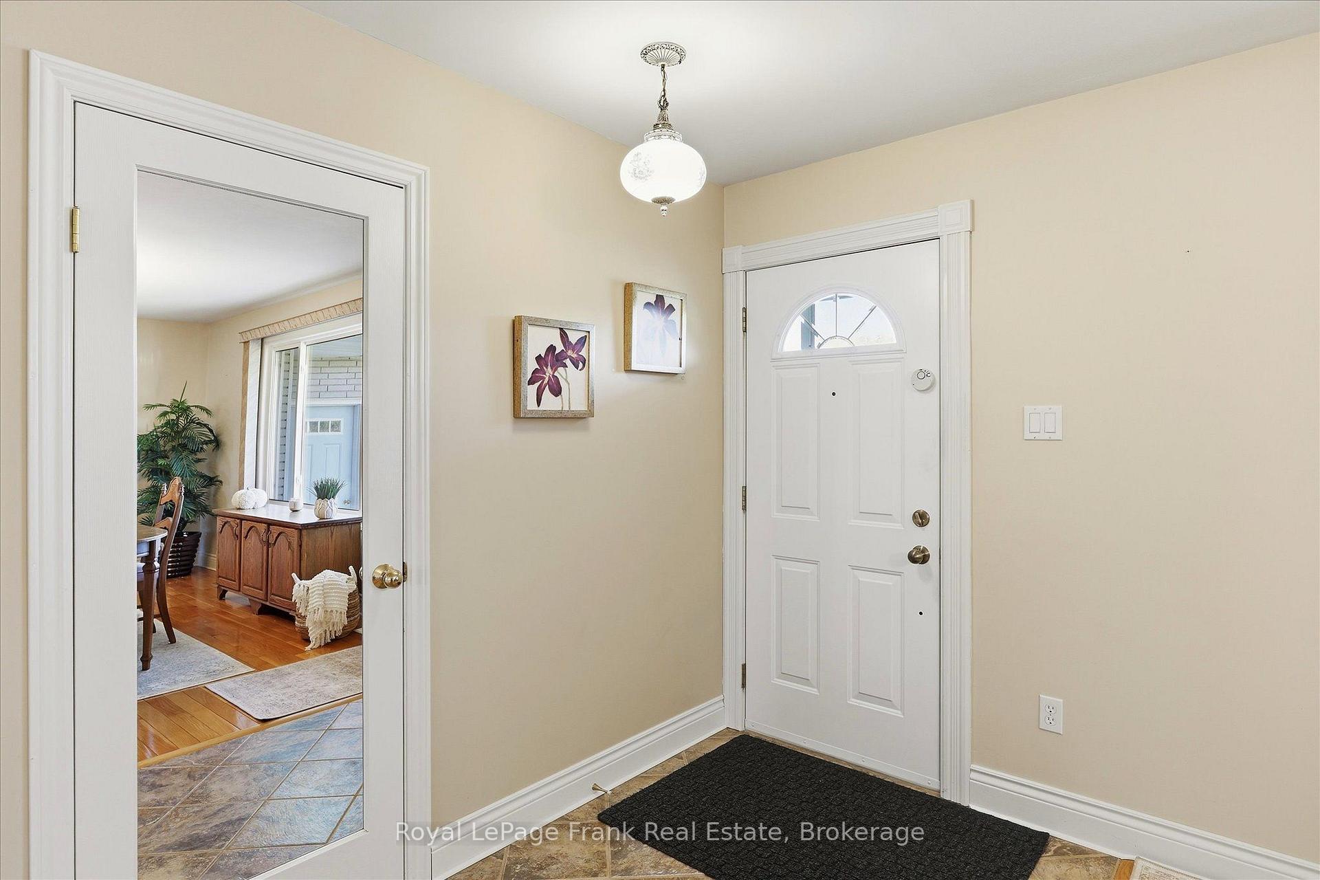 Photo 4 of 362 Simons Avenue, Peterborough, Northcrest Ward 5 — HOMEH