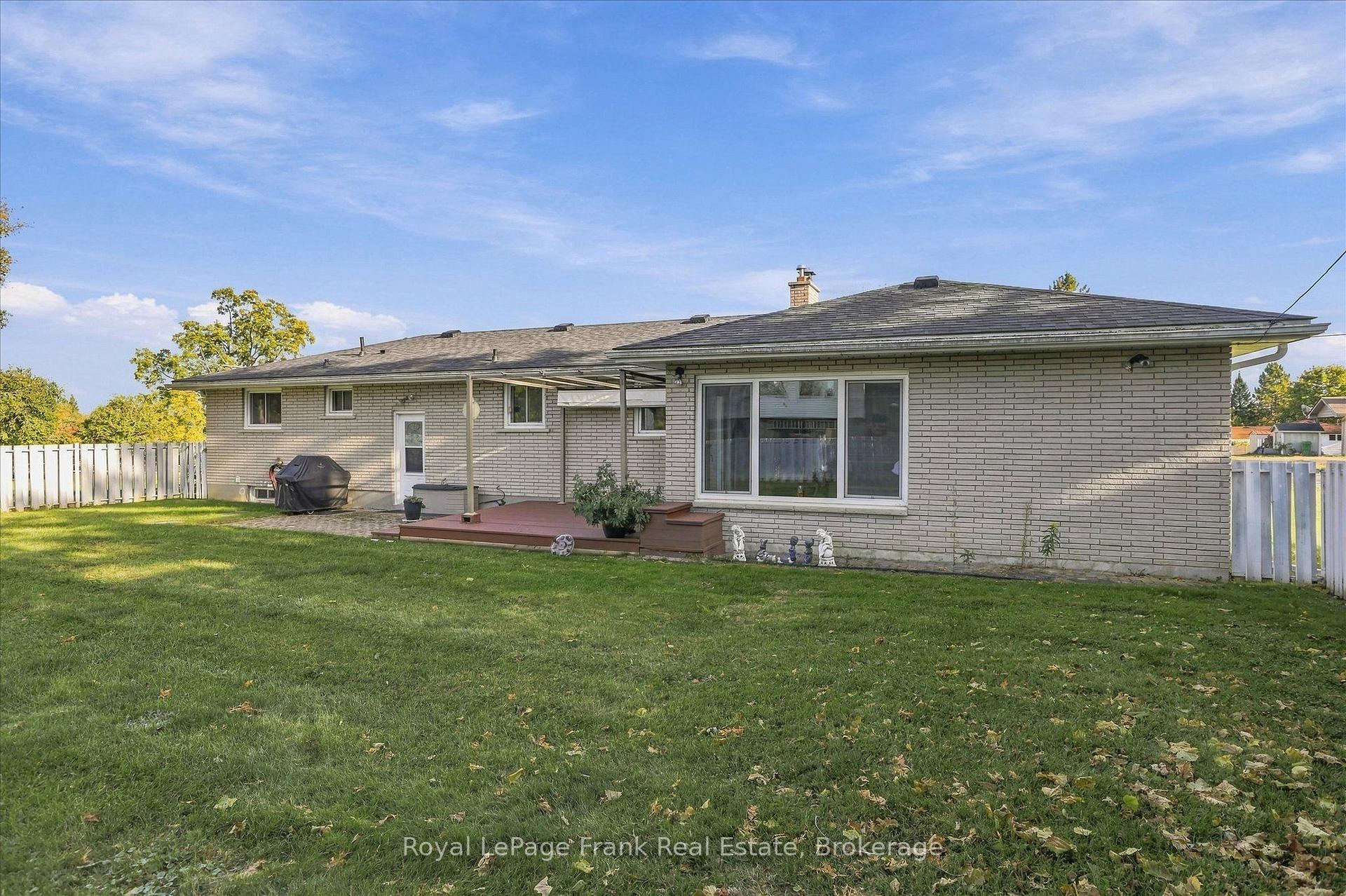 Photo 40 of 362 Simons Avenue, Peterborough, Northcrest Ward 5 — HOMEH