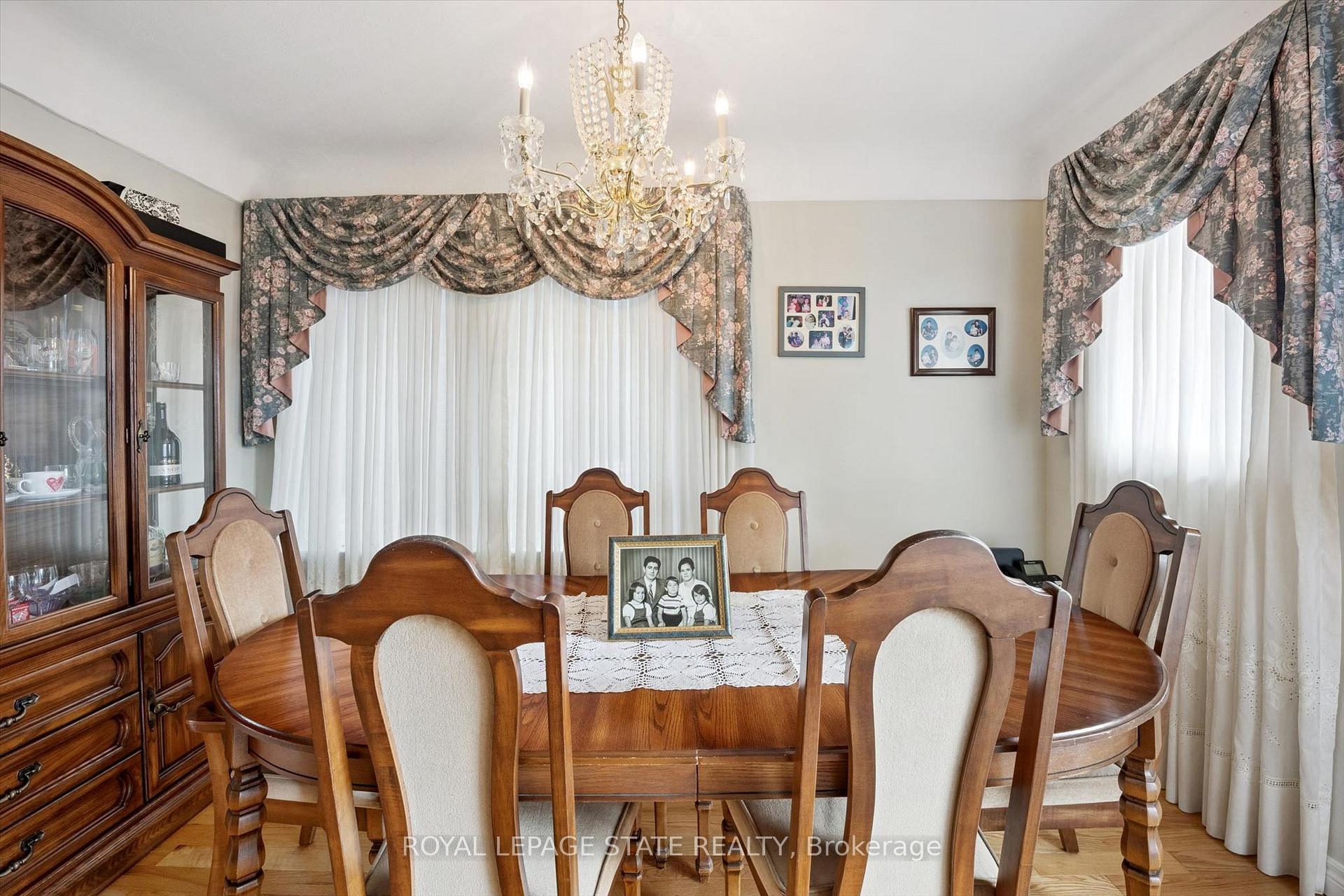 Photo 7 of 1873 Main Street E, Hamilton, McQuesten — HOMEH