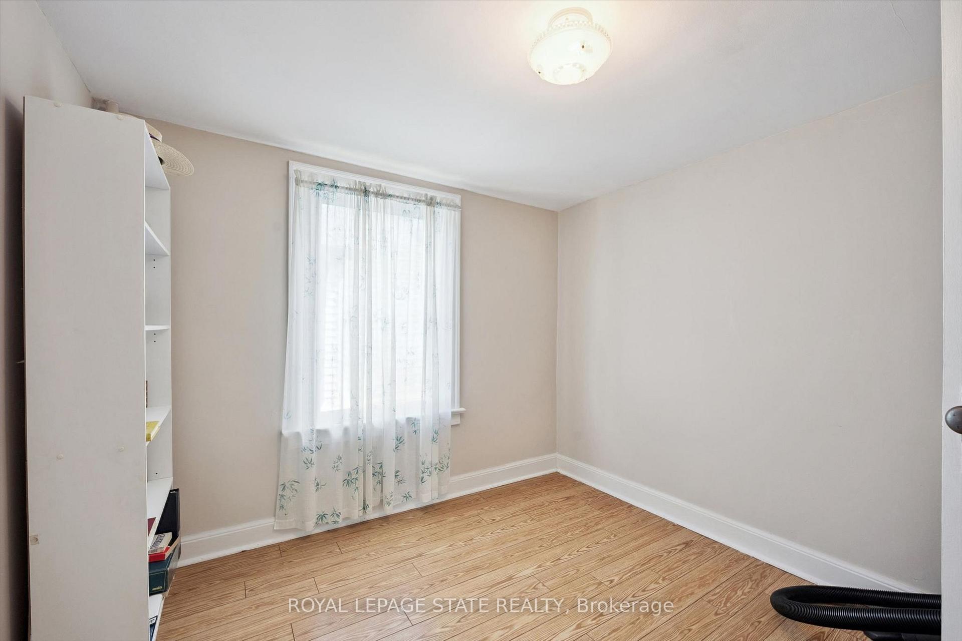 Photo 25 of 1873 Main Street E, Hamilton, McQuesten — HOMEH