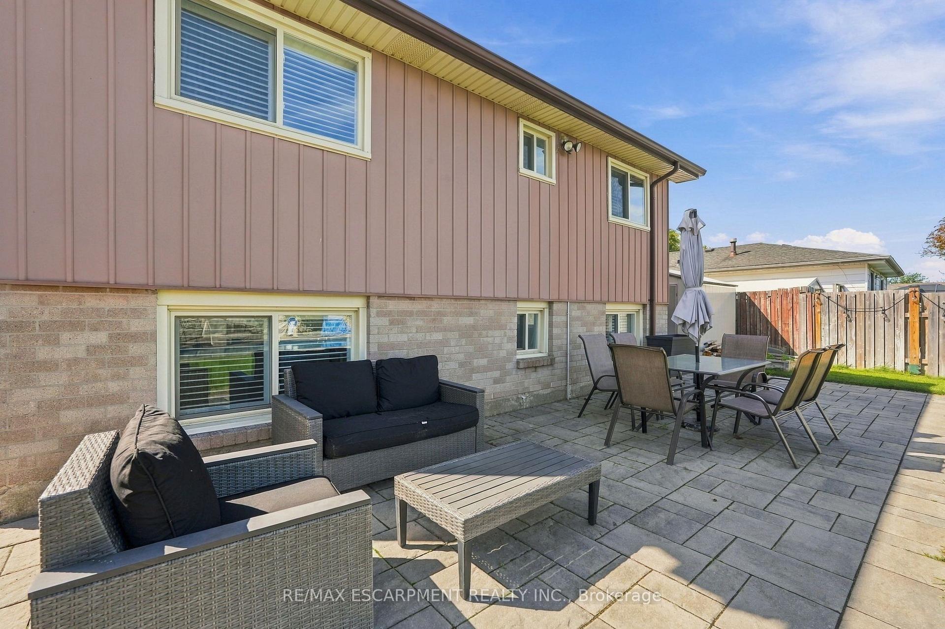 Photo 24 of 95 Chilton Drive, Hamilton, Stoney Creek Mountain — HOMEH