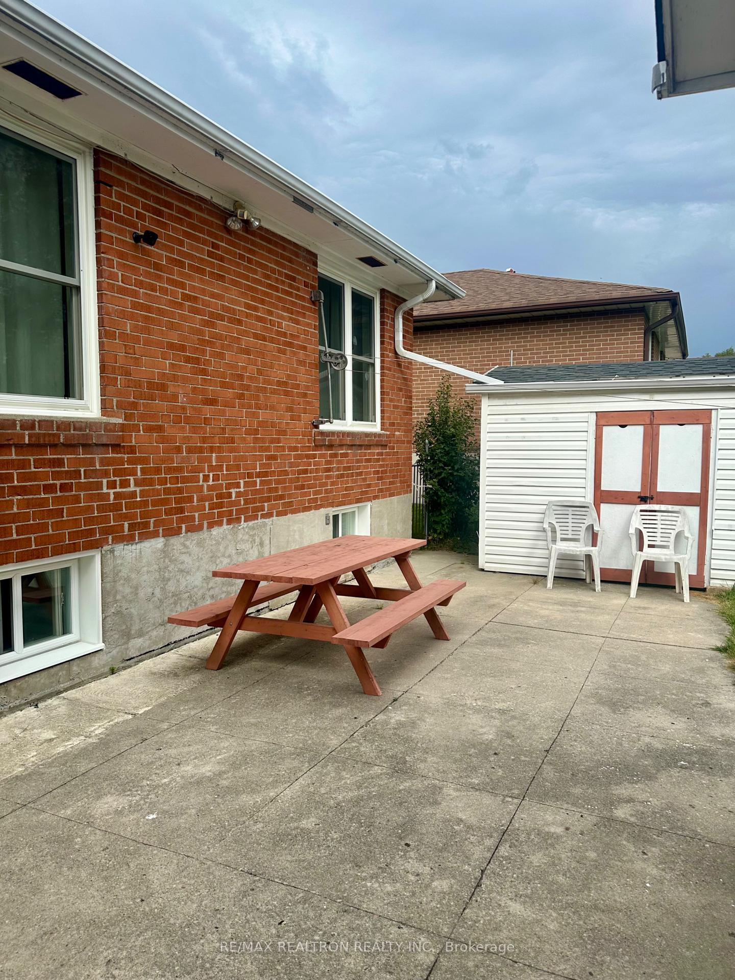 Photo 12 of 215 Poplar Road, Scarborough, West Hill — HOMEH