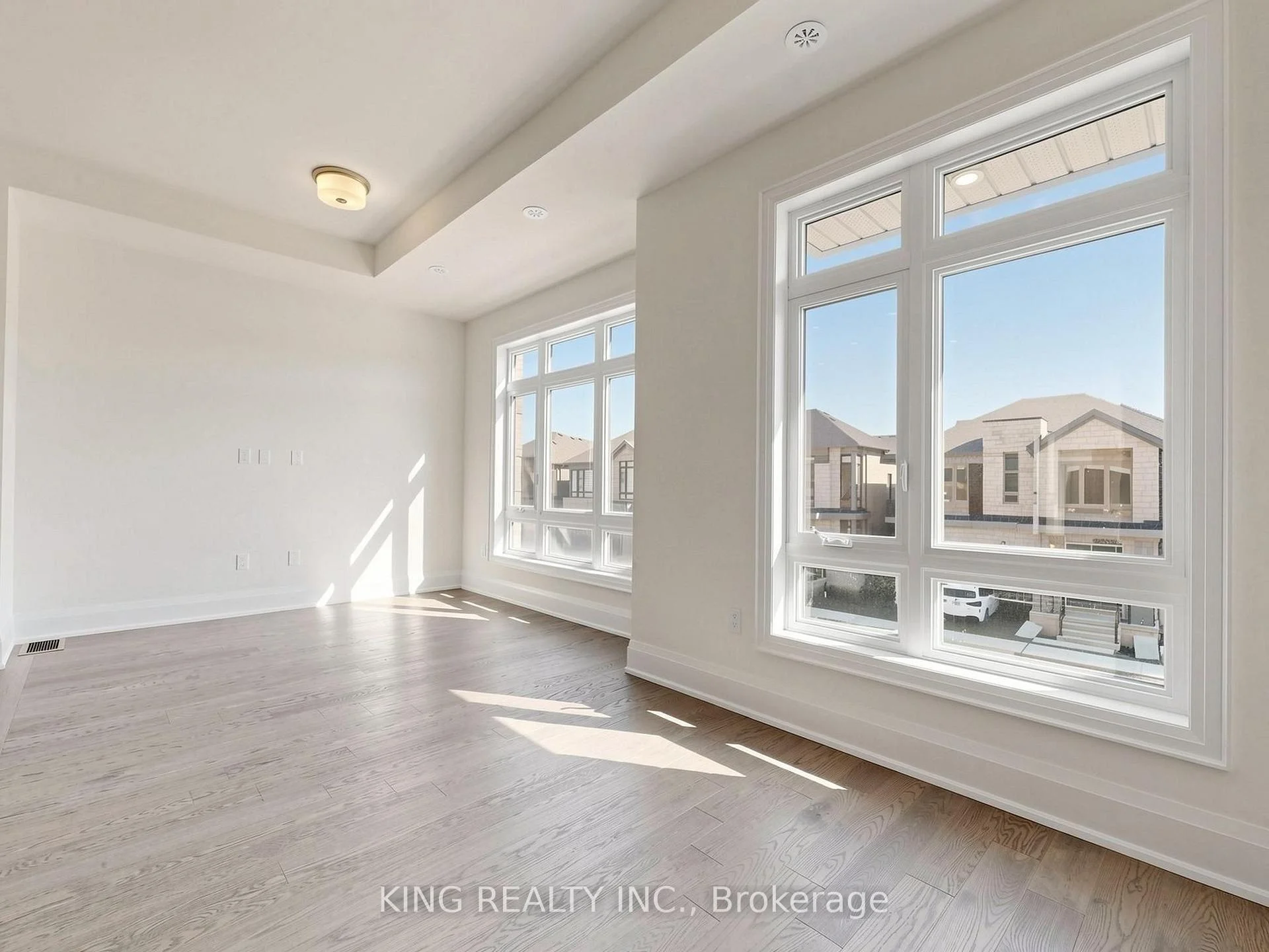 Photo 17 of 107 Jack Bowerbank Boulevard, Oakville, Glenorchy — HOMEH