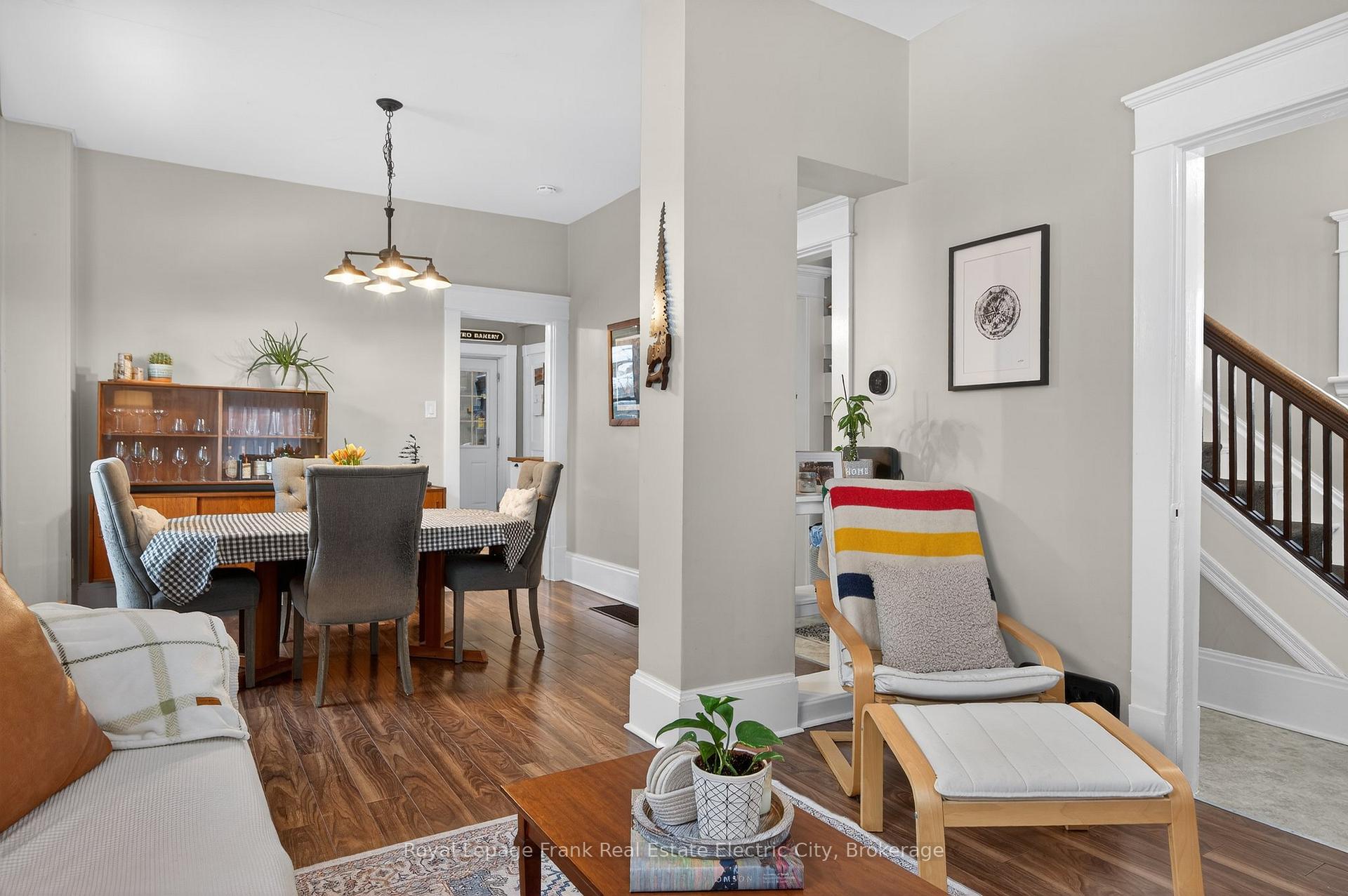 Photo 6 of 647 Bethune Street, Peterborough, Town Ward 3 — HOMEH