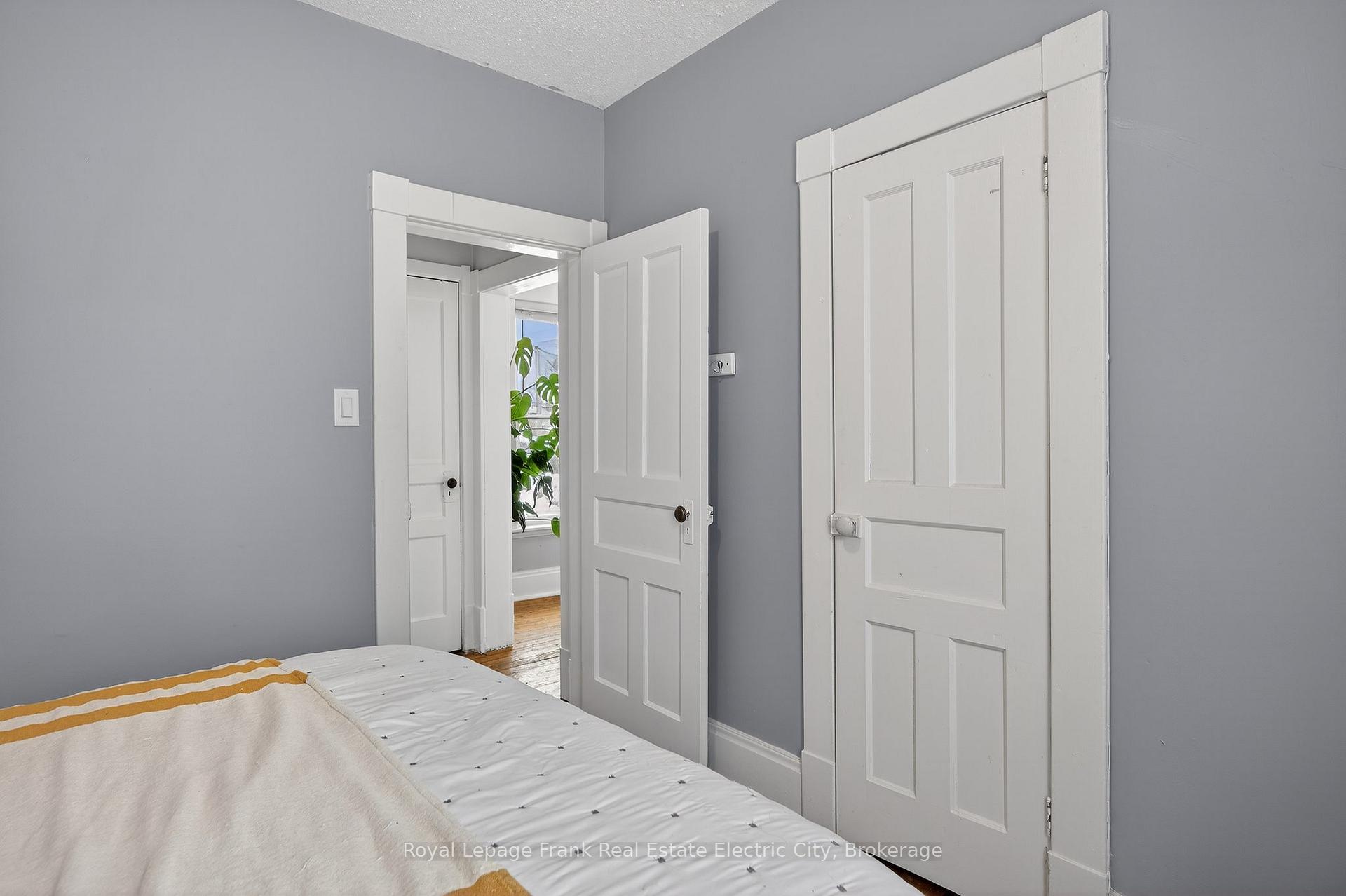 Photo 29 of 647 Bethune Street, Peterborough, Town Ward 3 — HOMEH