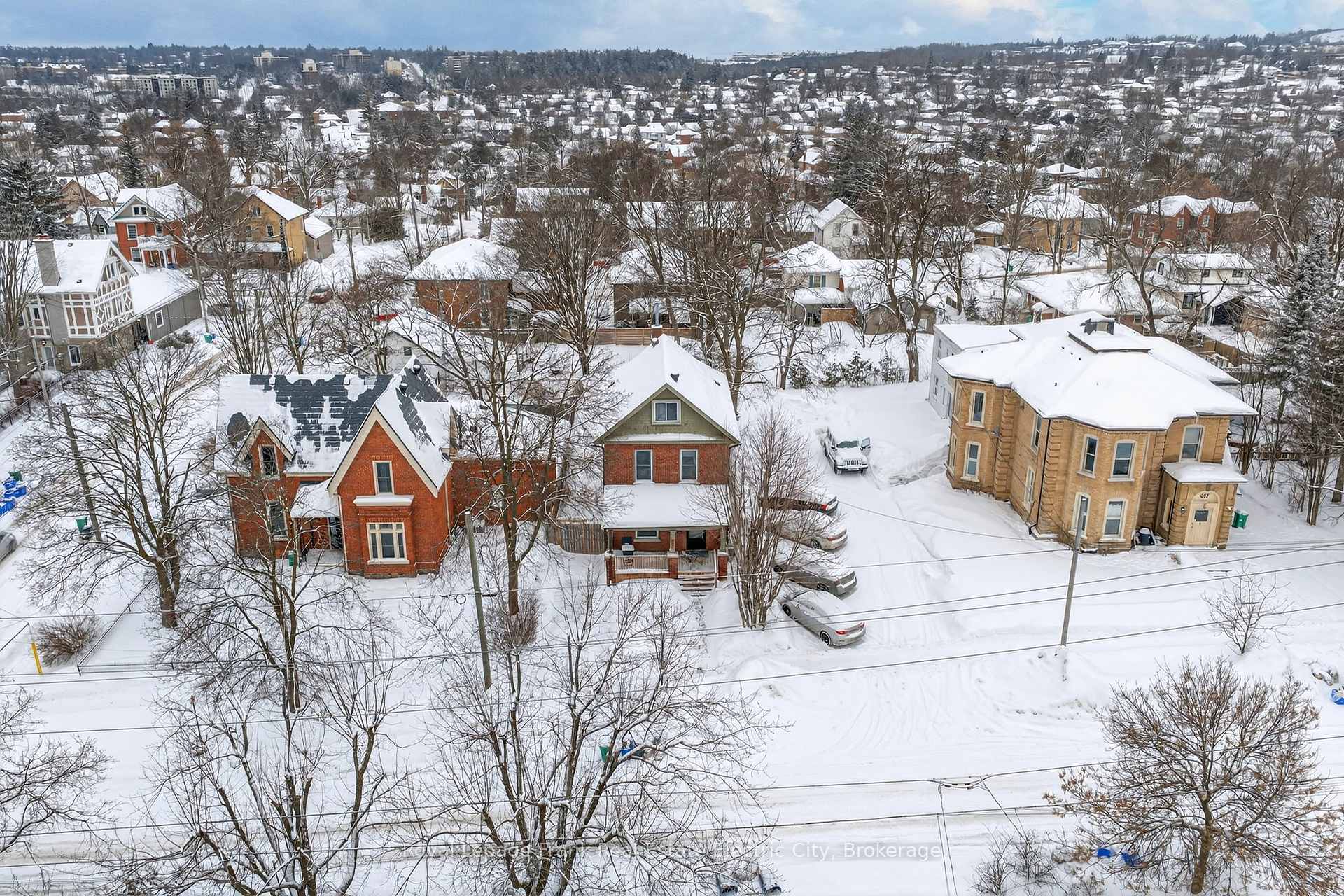 Photo 46 of 647 Bethune Street, Peterborough, Town Ward 3 — HOMEH