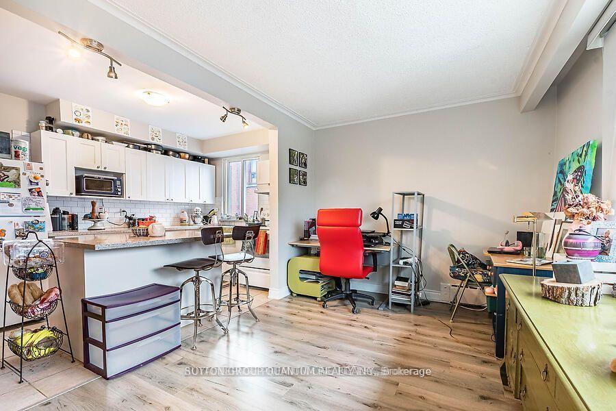 Photo 6 of Unit UPPER APT #2, 314 Lakeshore Road E, Mississauga, Port Credit — HOMEH