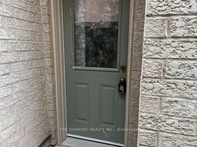 Photo 2 of Unit Basement, 249 Peak Point Boulevard, Vaughan, Rural Vaughan — HOMEH