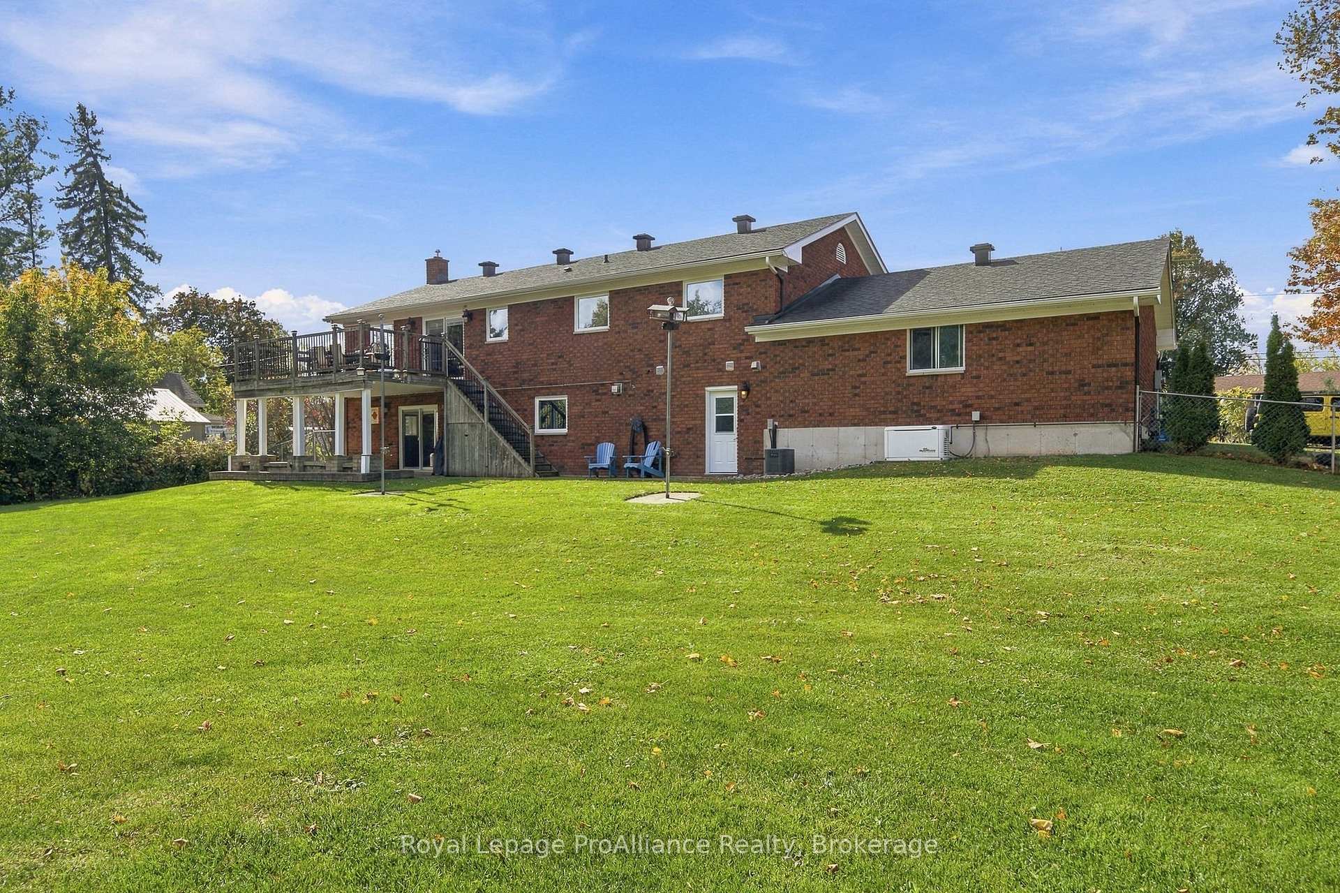 Photo 35 of 176 Ashley Street, Belleville, Thurlow Ward — HOMEH