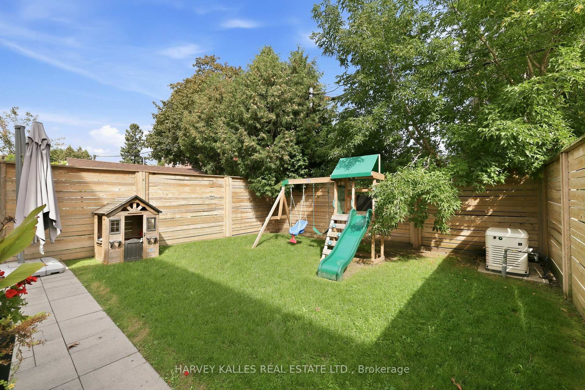 Photo 36 of 57 Roseneath Gardens, Toronto, Oakwood Village — HOMEH
