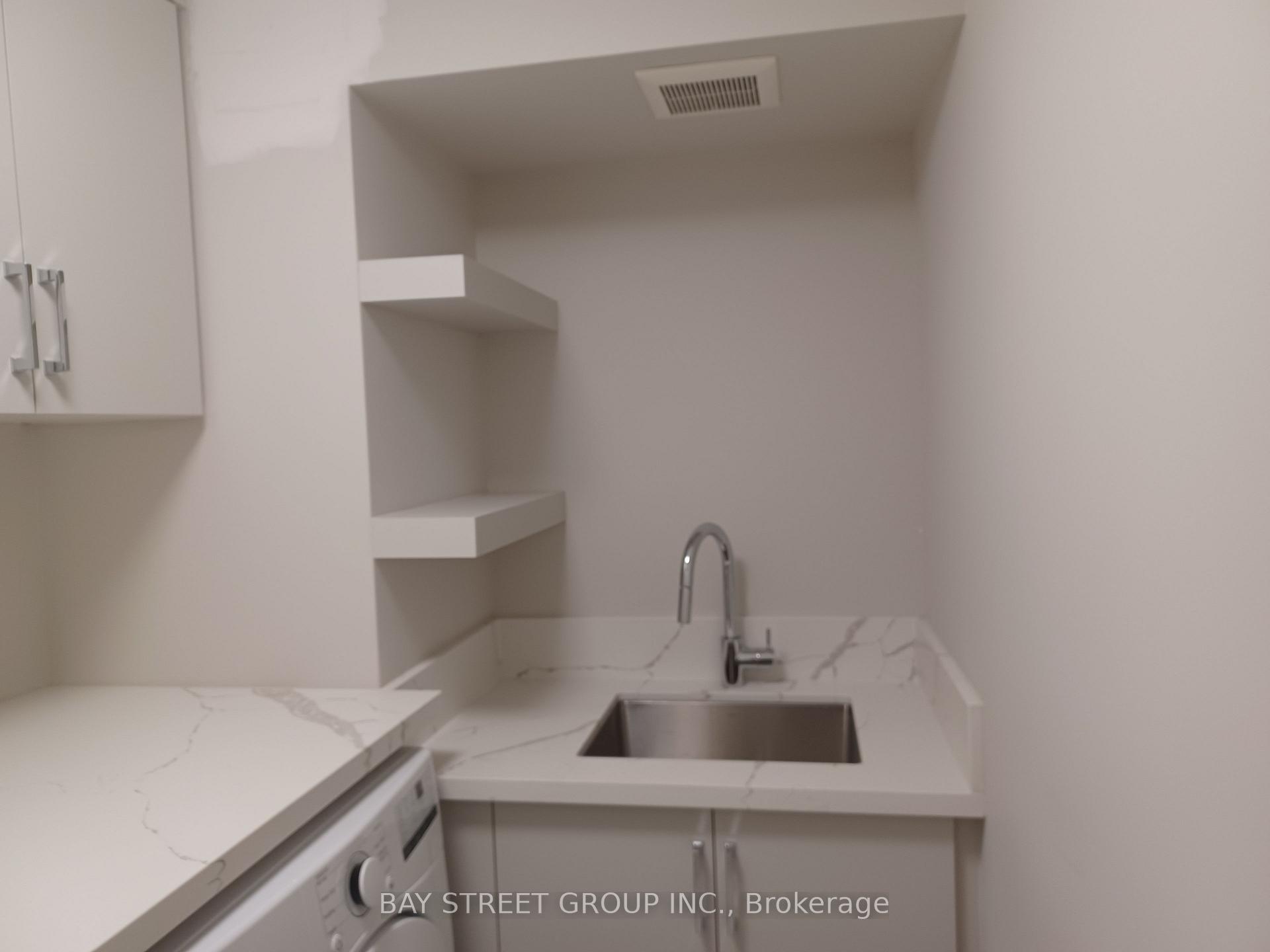 Photo 18 of Unit UNIT 2, 22 Deer Pass Road, East Gwillimbury, Sharon — HOMEH