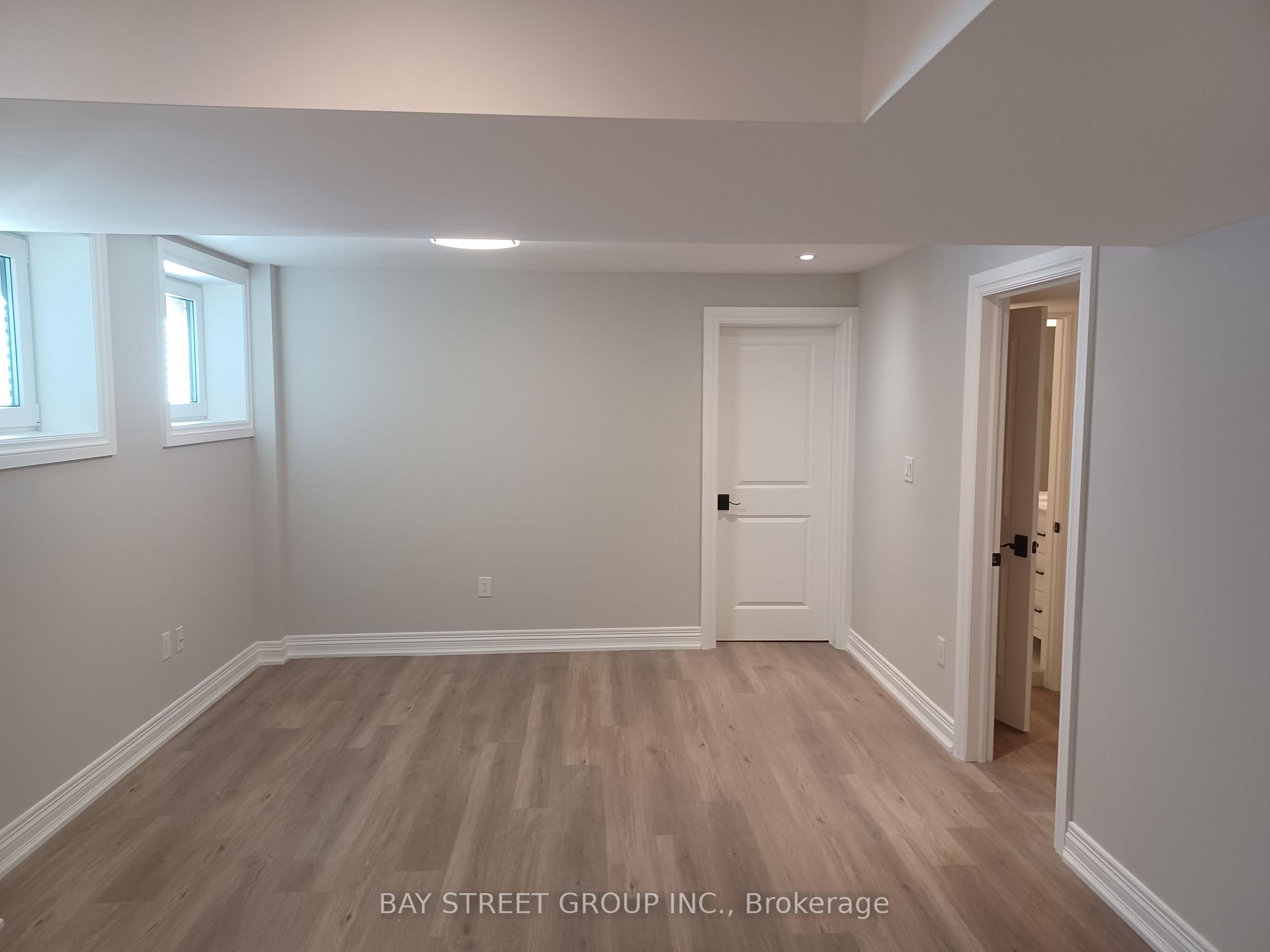 Photo 21 of Unit UNIT 2, 22 Deer Pass Road, East Gwillimbury, Sharon — HOMEH