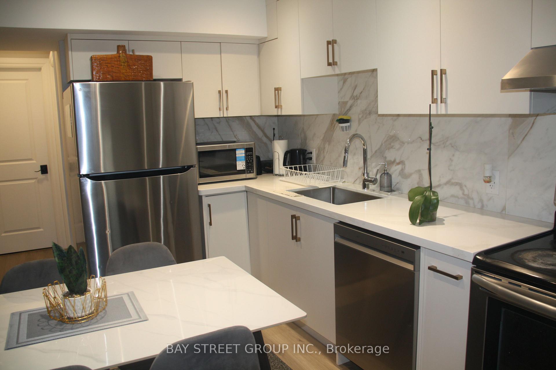 Photo 23 of Unit UNIT 2, 22 Deer Pass Road, East Gwillimbury, Sharon — HOMEH