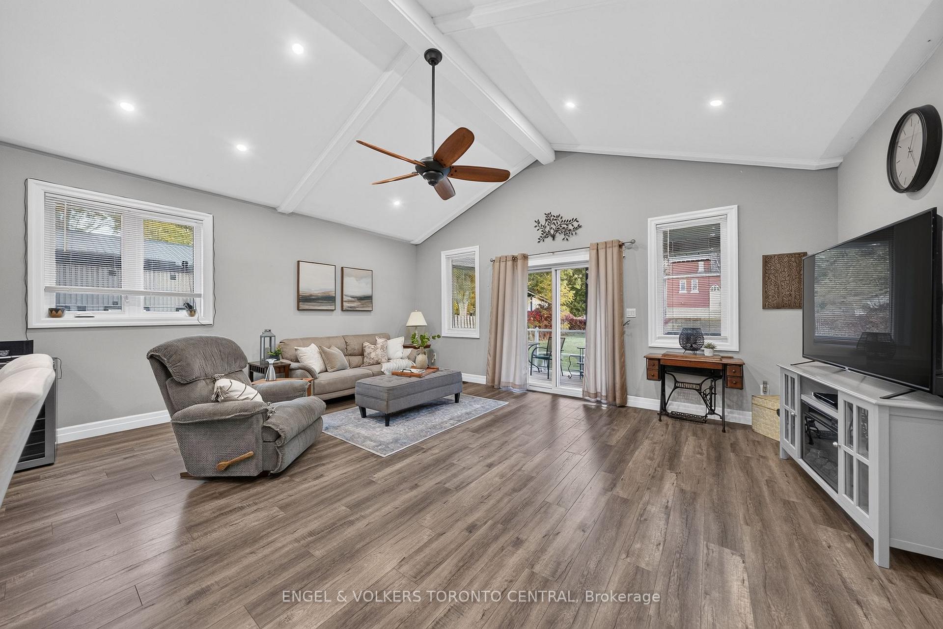 Photo 8 of 335 Turnberry Street, Huron East, Brussels — HOMEH