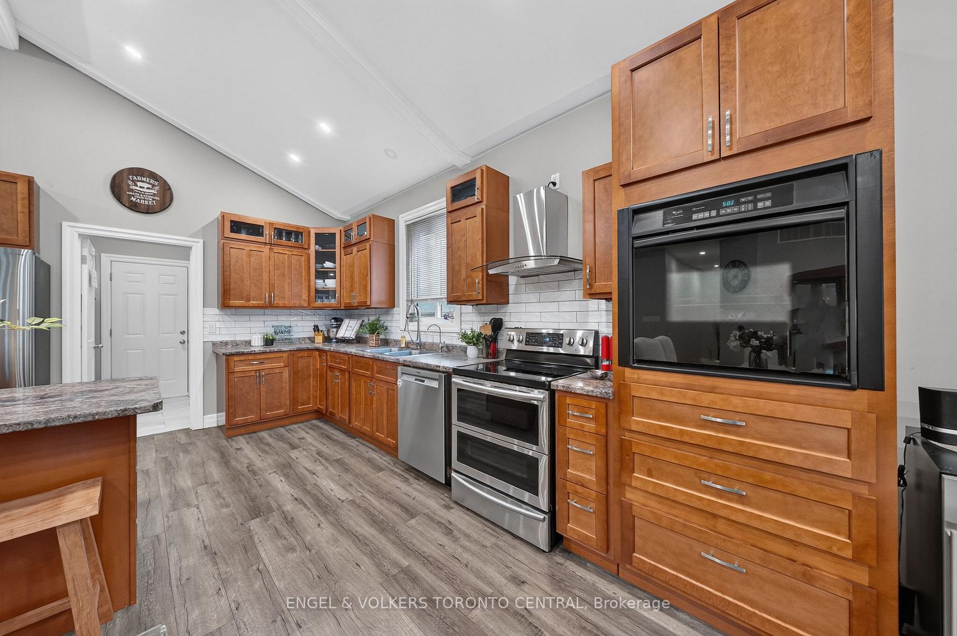 Photo 16 of 335 Turnberry Street, Huron East, Brussels — HOMEH