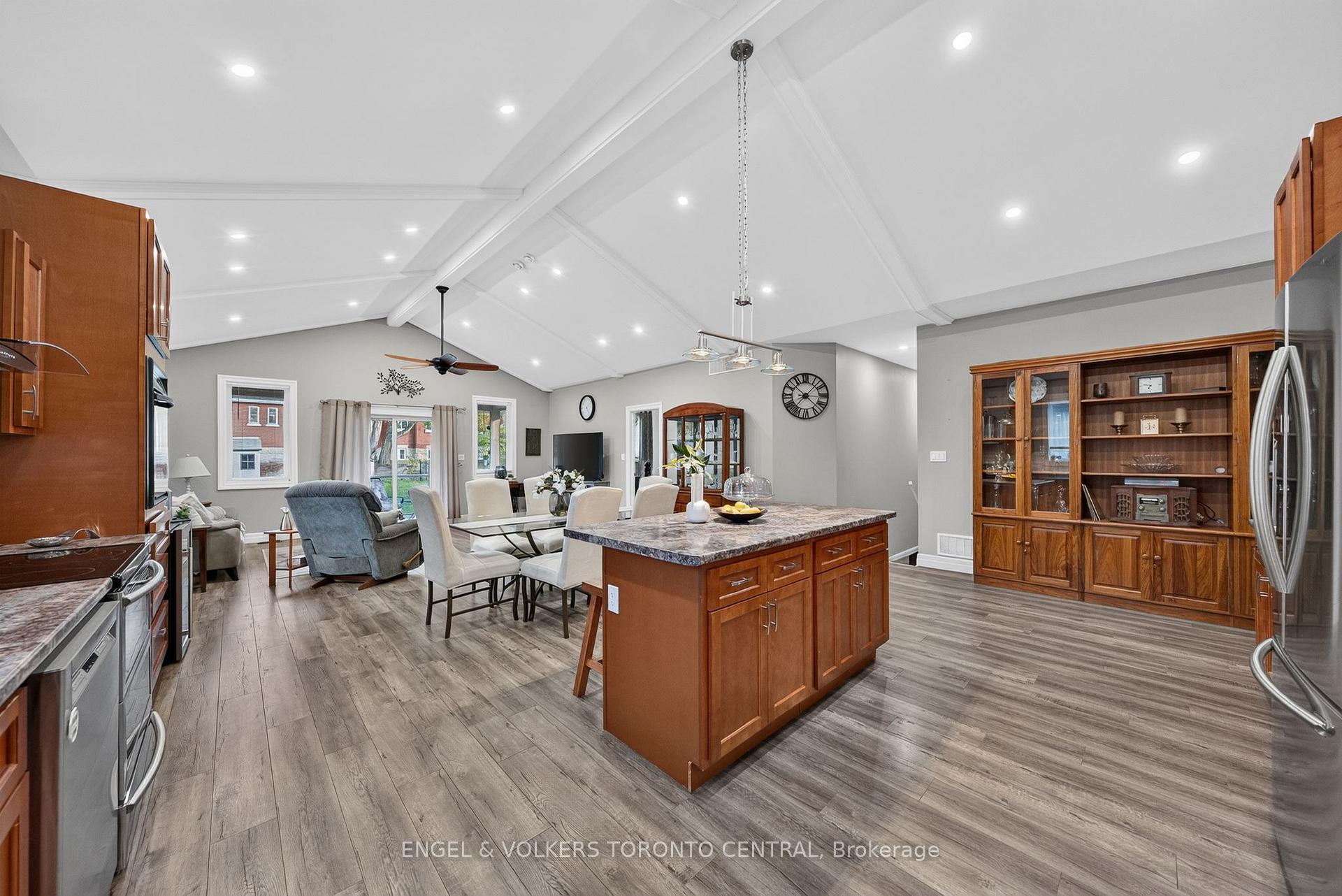 Photo 19 of 335 Turnberry Street, Huron East, Brussels — HOMEH