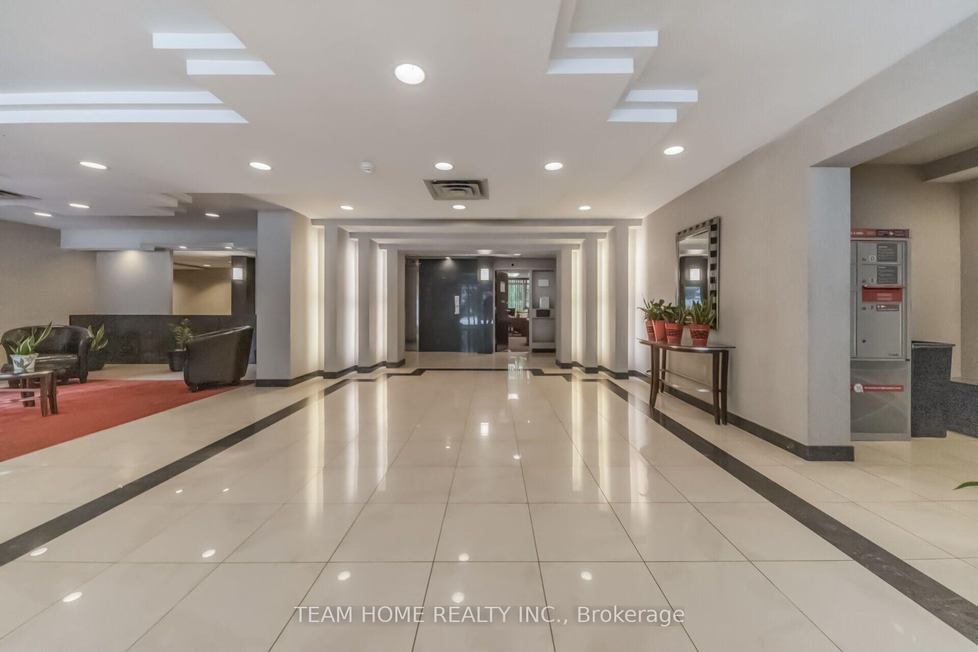 Photo 8 of Unit 604, 300 Webb Drive, Mississauga, City Centre — HOMEH