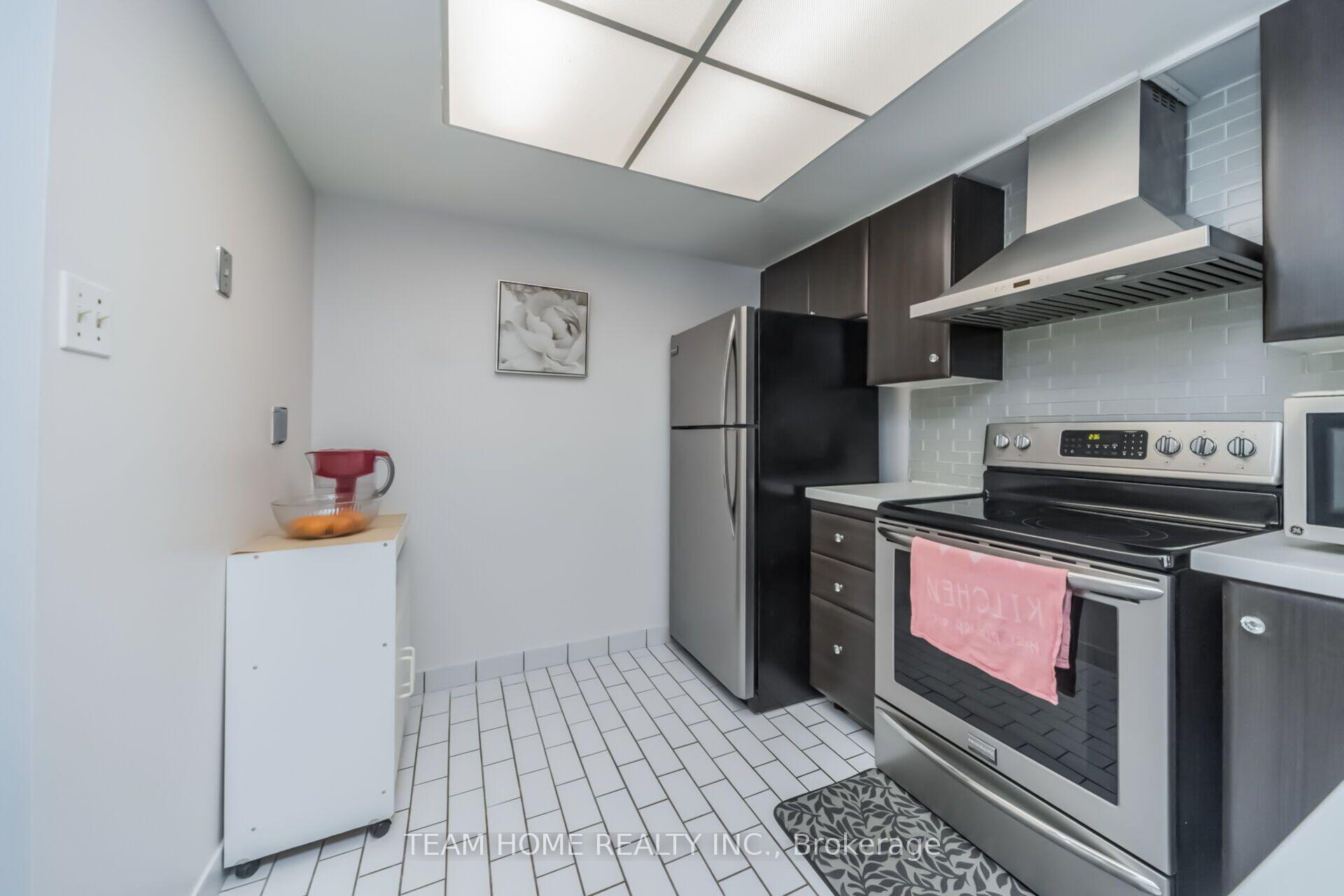 Photo 22 of Unit 604, 300 Webb Drive, Mississauga, City Centre — HOMEH