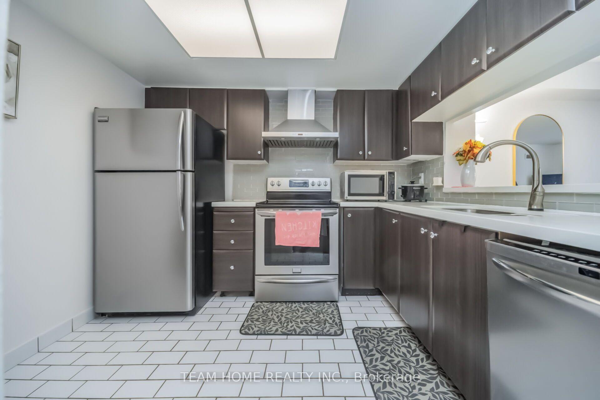 Photo 23 of Unit 604, 300 Webb Drive, Mississauga, City Centre — HOMEH