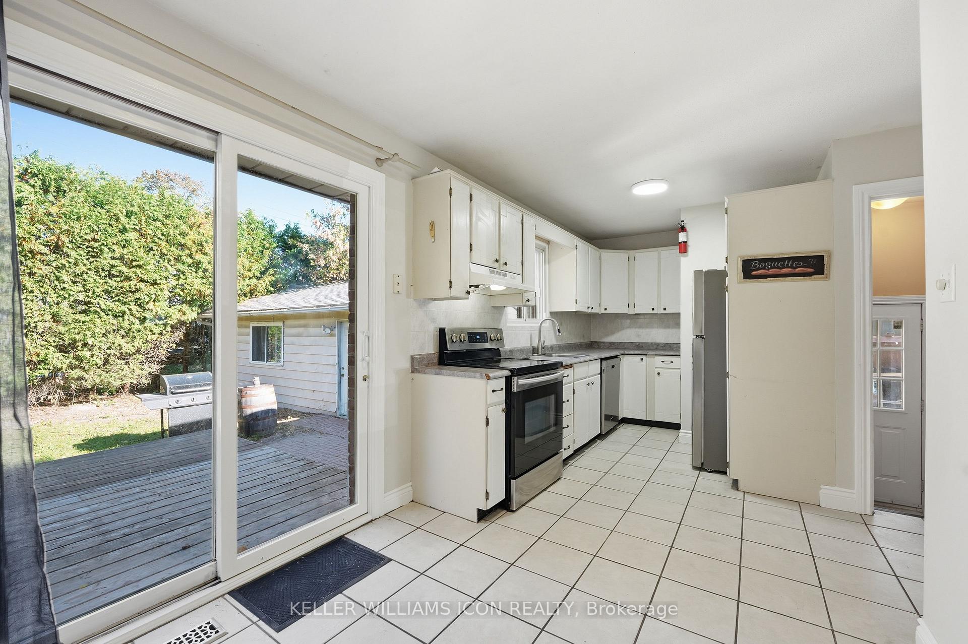 Photo 11 of 103 Harris Place, Ottawa, Meadowlands/St. Claire Gardens — HOMEH