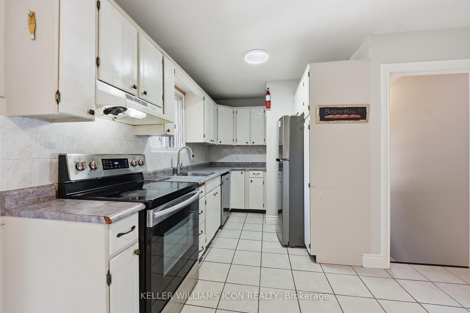 Photo 12 of 103 Harris Place, Ottawa, Meadowlands/St. Claire Gardens — HOMEH