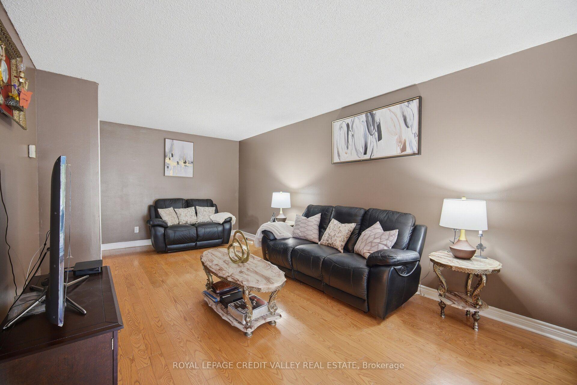 Photo 9 of 58 Glenforest Road, Brampton, Northgate — HOMEH