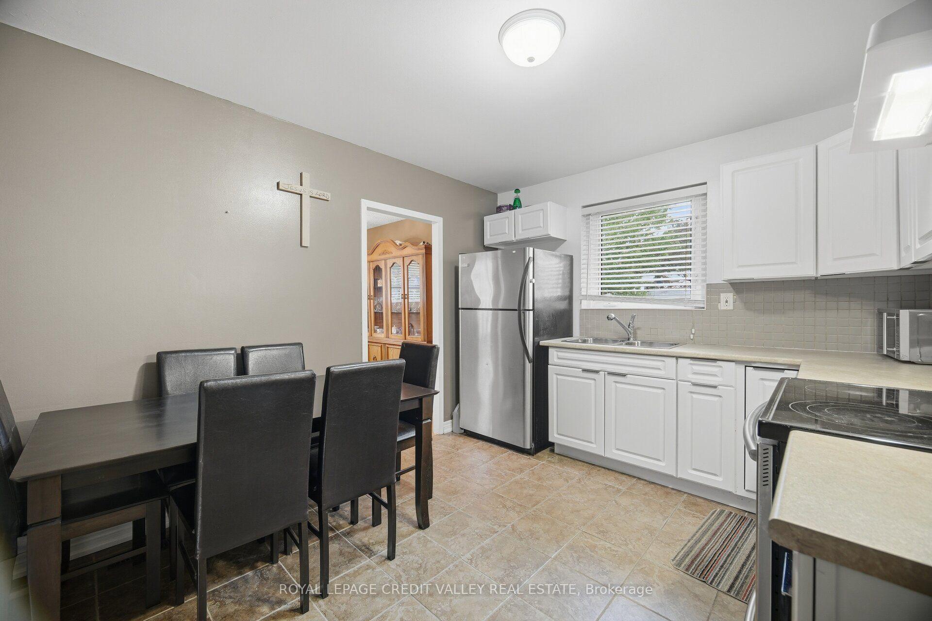 Photo 15 of 58 Glenforest Road, Brampton, Northgate — HOMEH
