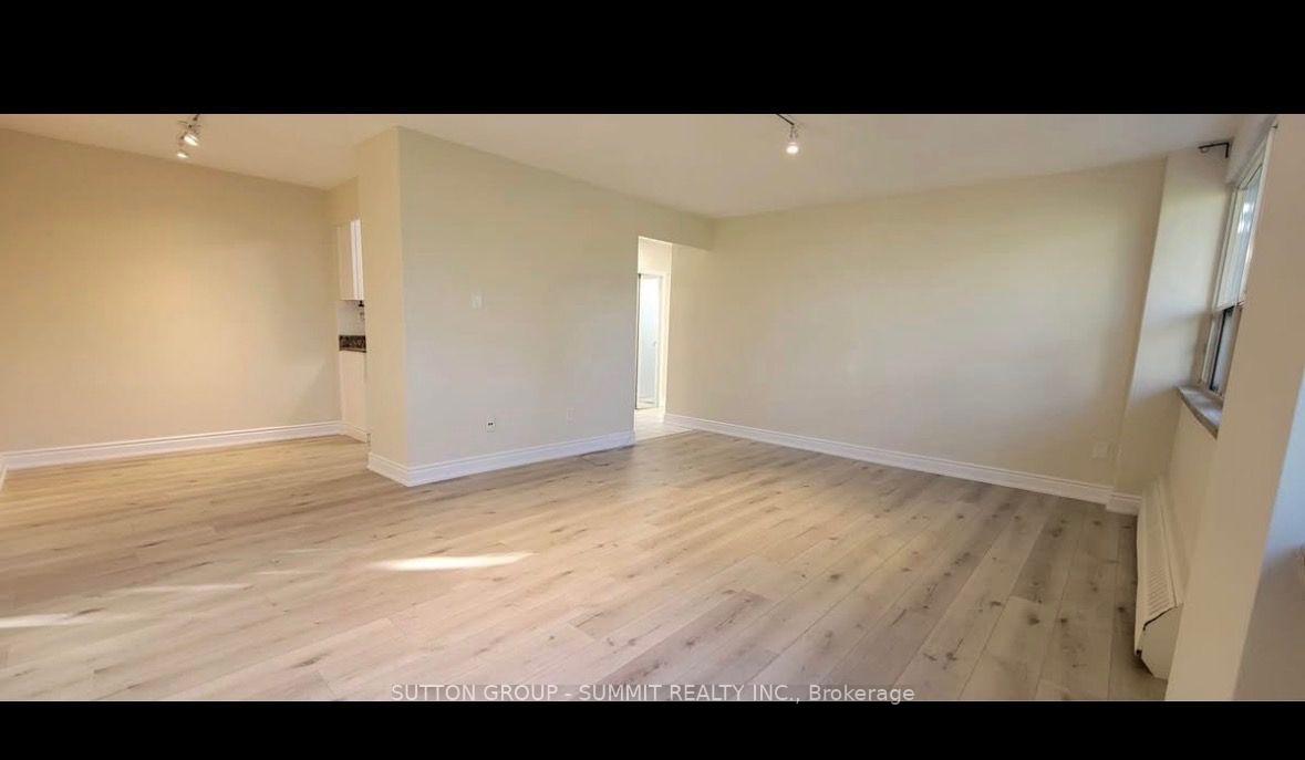 Photo 3 of Unit 302, 105 Raglan Avenue, Toronto, Humewood-Cedarvale — HOMEH