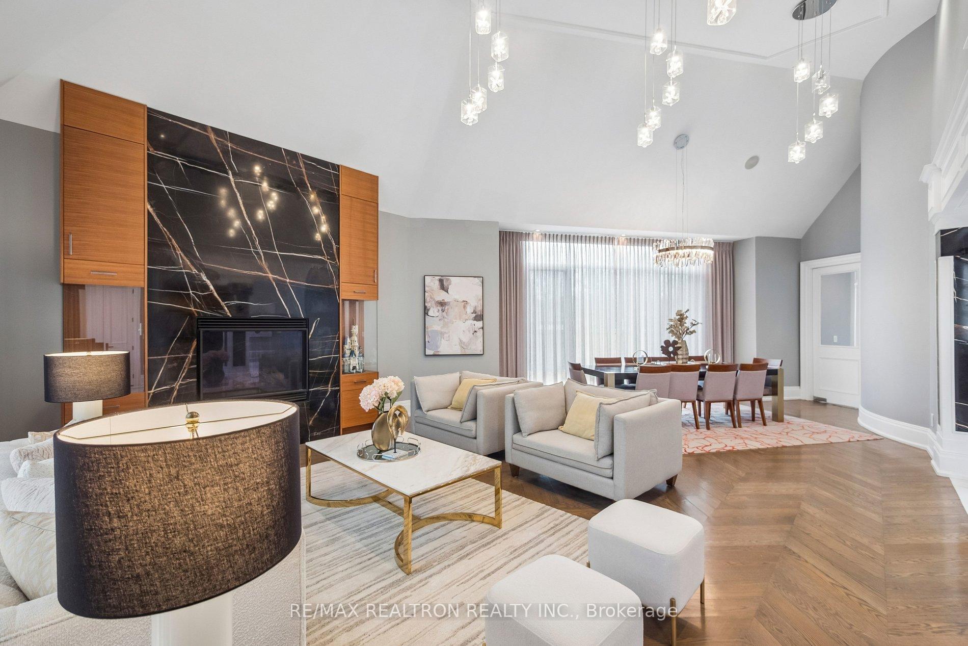 Photo 9 of 12 Miner Circle, Markham, Unionville — HOMEH