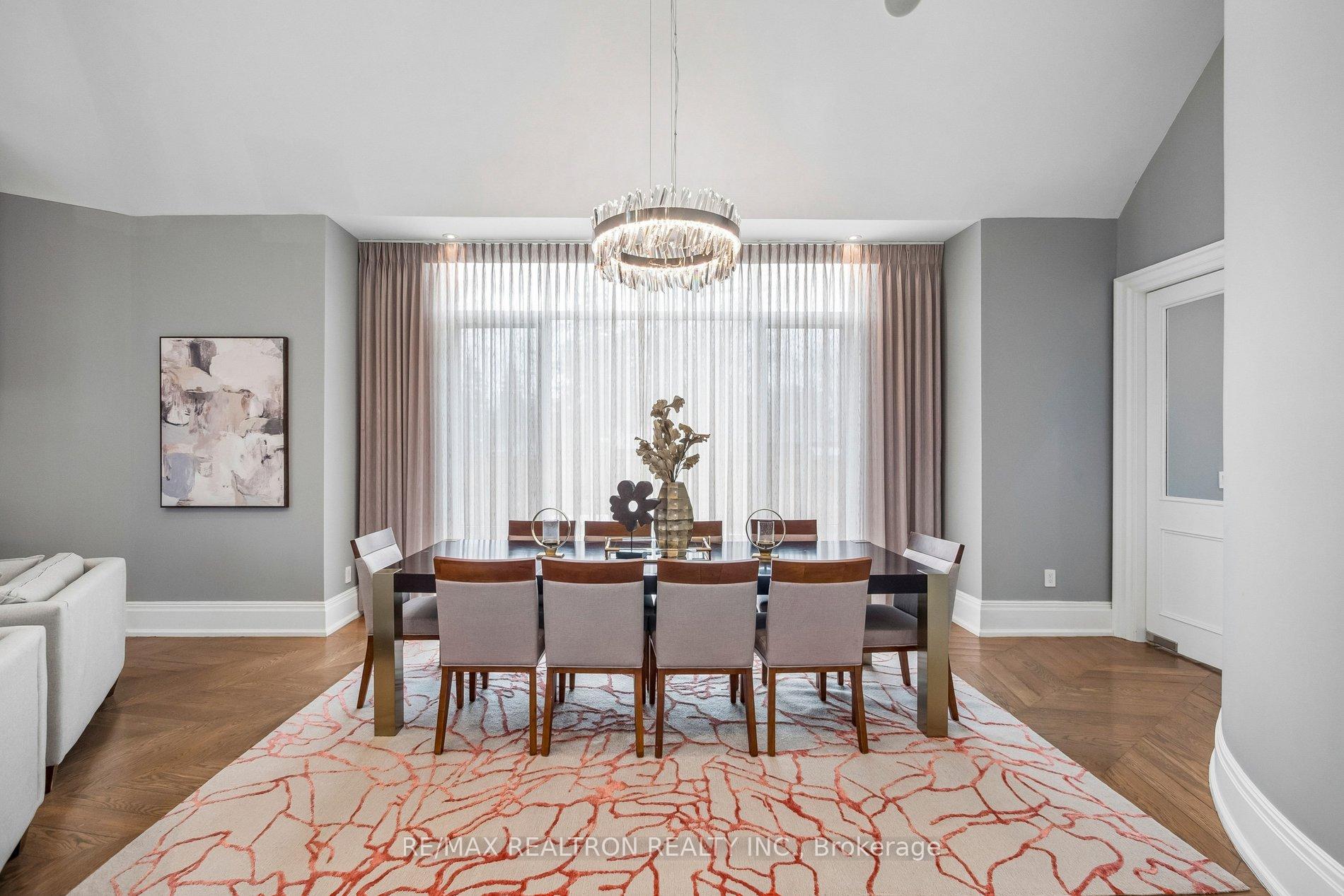 Photo 14 of 12 Miner Circle, Markham, Unionville — HOMEH