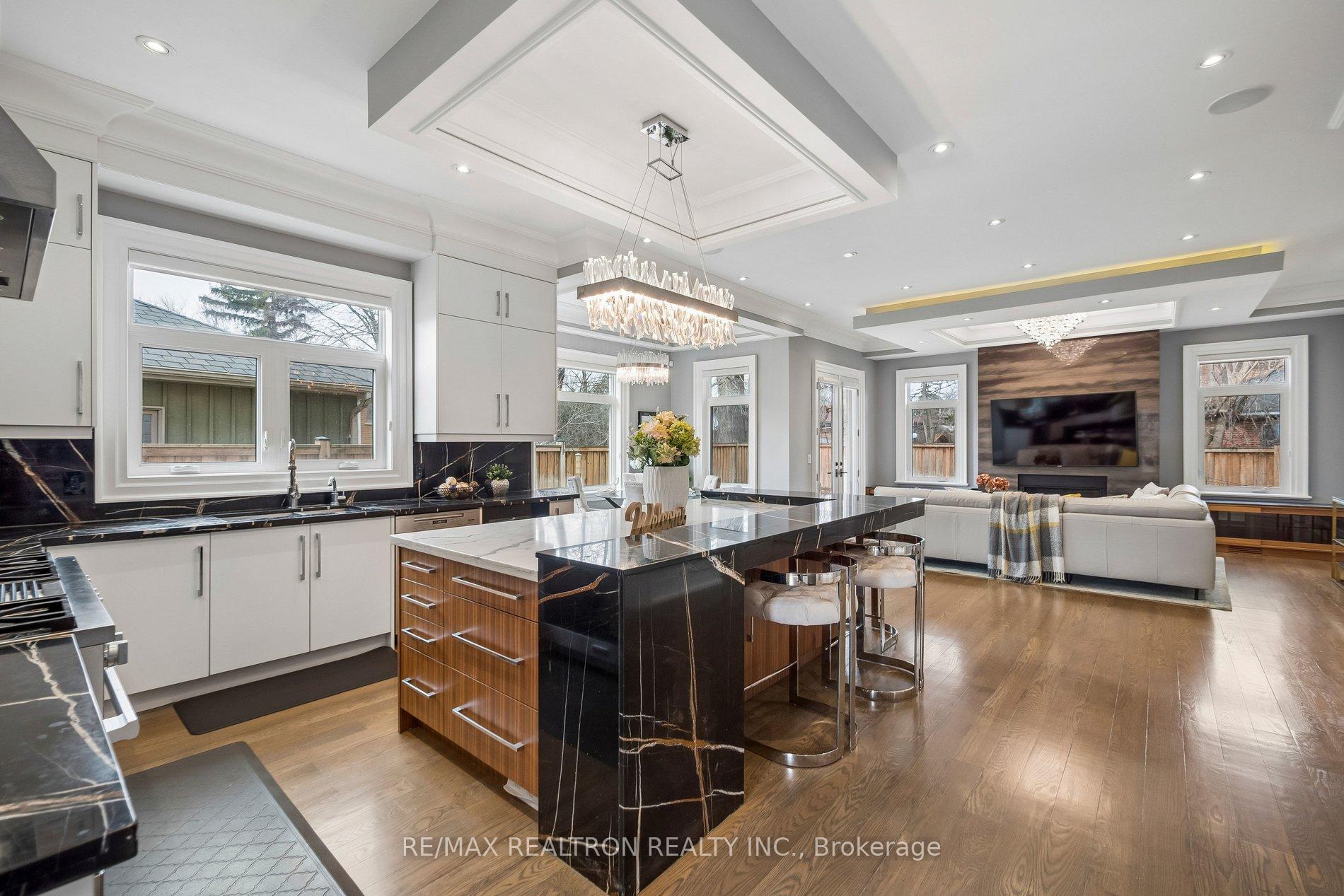 Photo 20 of 12 Miner Circle, Markham, Unionville — HOMEH