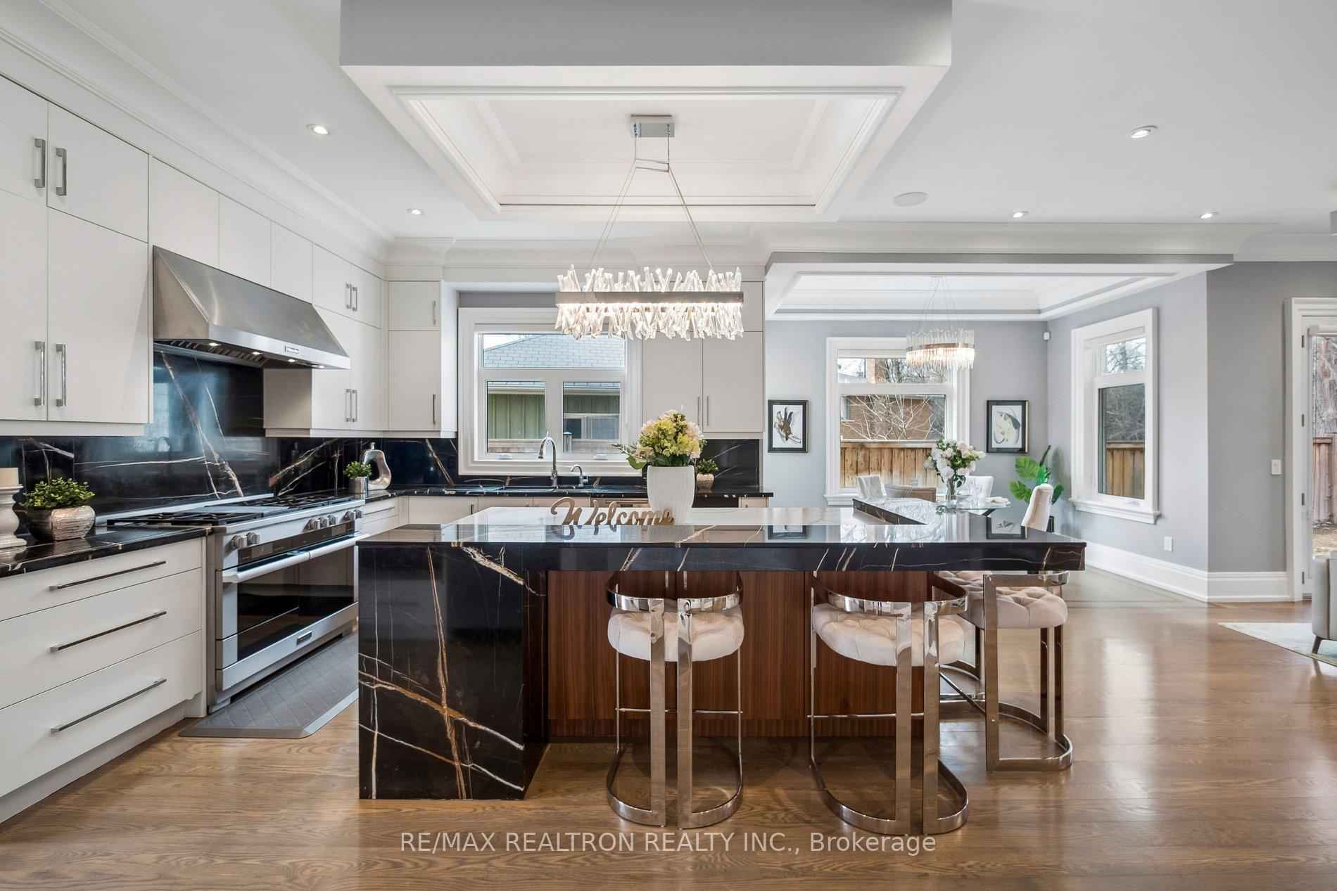 Photo 26 of 12 Miner Circle, Markham, Unionville — HOMEH