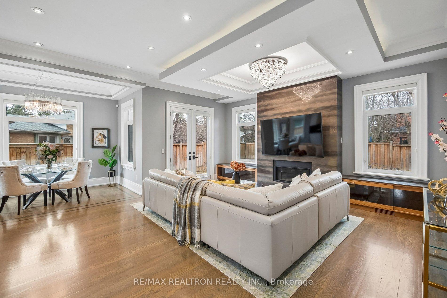 Photo 27 of 12 Miner Circle, Markham, Unionville — HOMEH