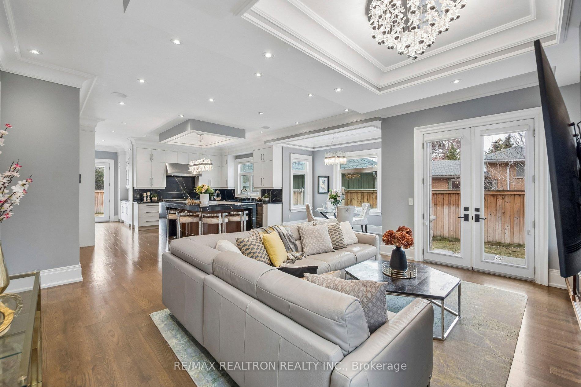 Photo 28 of 12 Miner Circle, Markham, Unionville — HOMEH