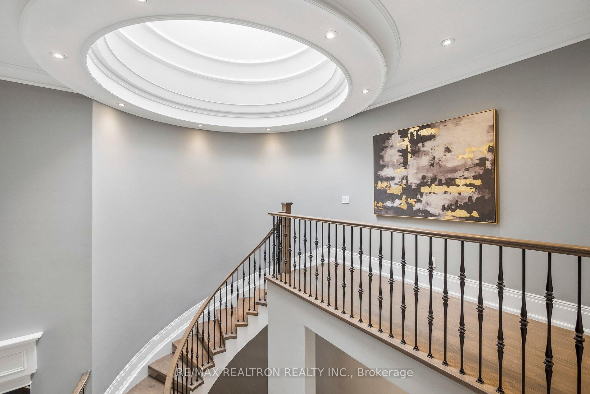 Photo 32 of 12 Miner Circle, Markham, Unionville — HOMEH