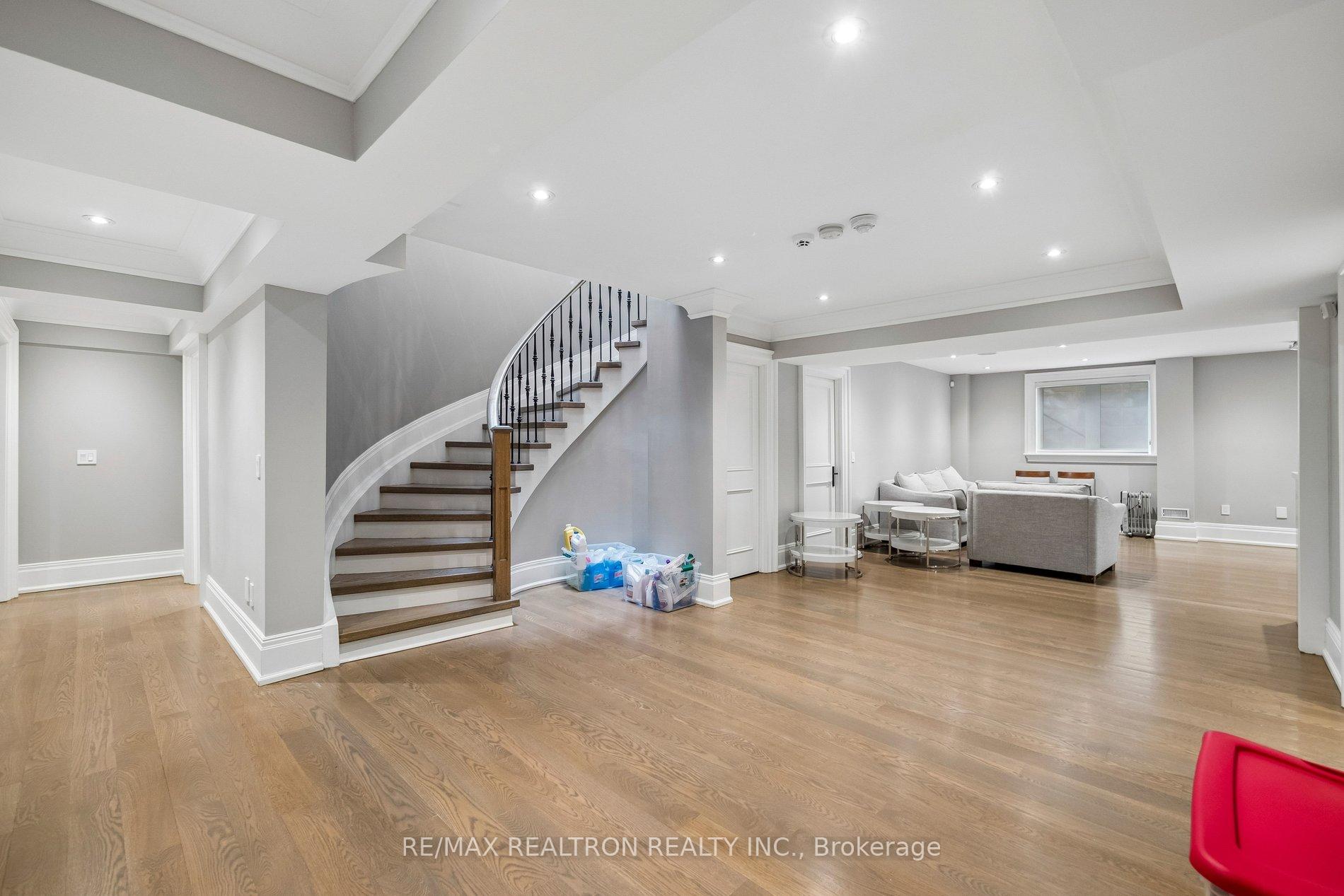 Photo 41 of 12 Miner Circle, Markham, Unionville — HOMEH