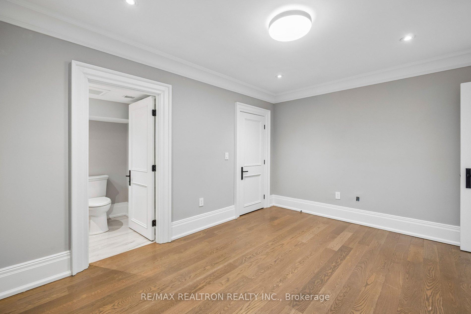 Photo 43 of 12 Miner Circle, Markham, Unionville — HOMEH