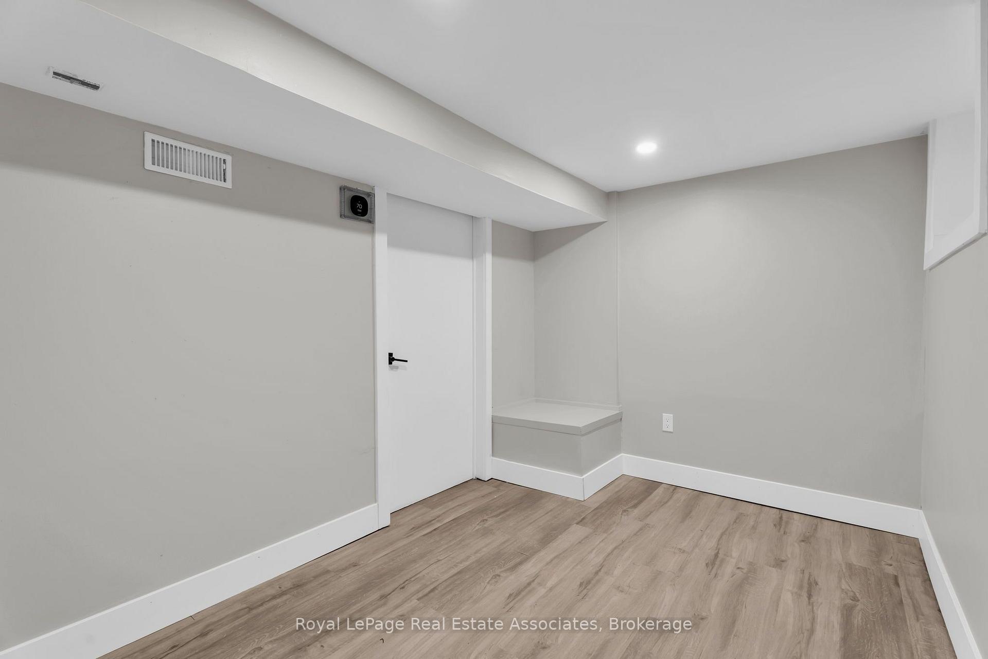 Photo 12 of 526 King Street E, Hamilton, Landsdale — HOMEH