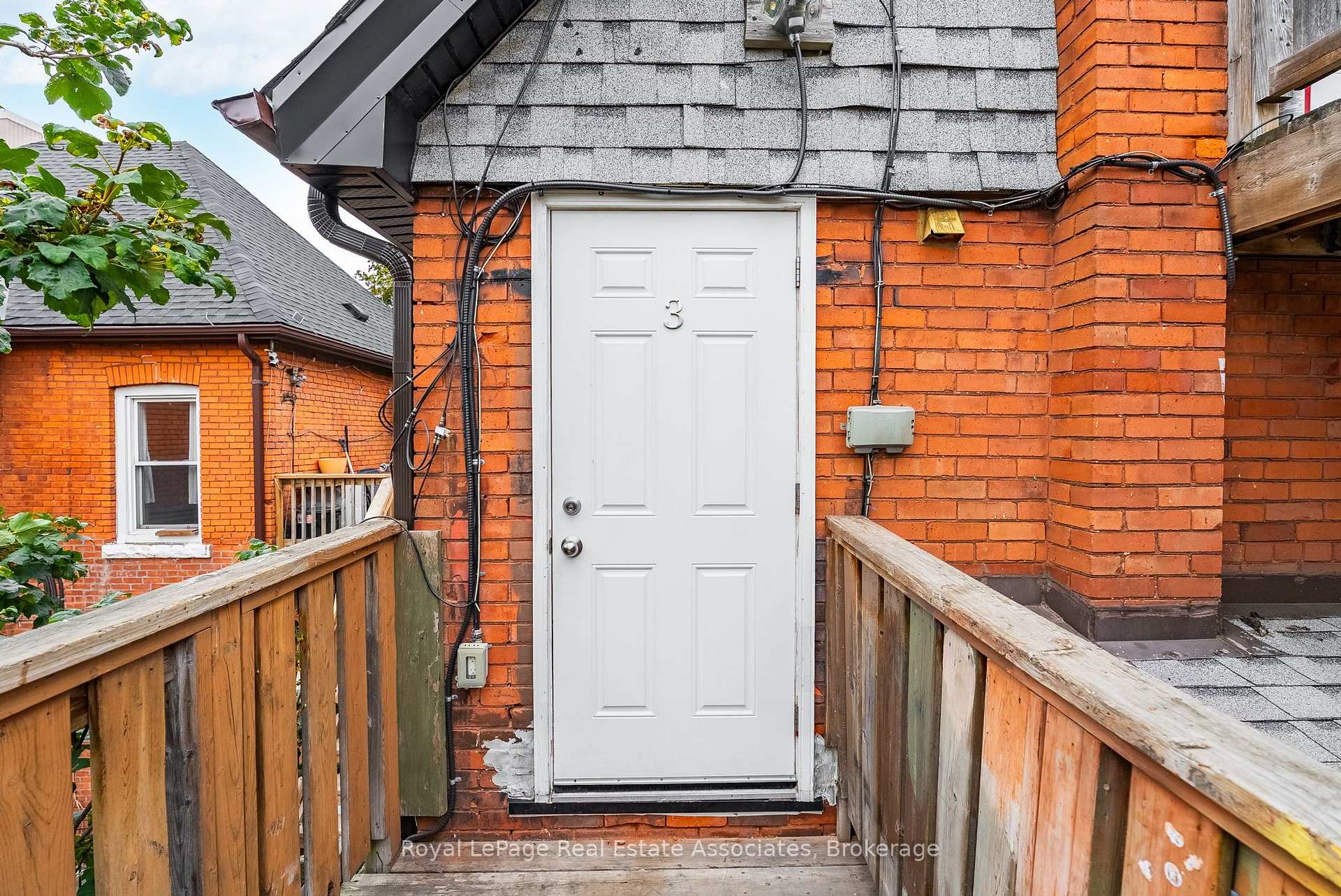 Photo 13 of 526 King Street E, Hamilton, Landsdale — HOMEH