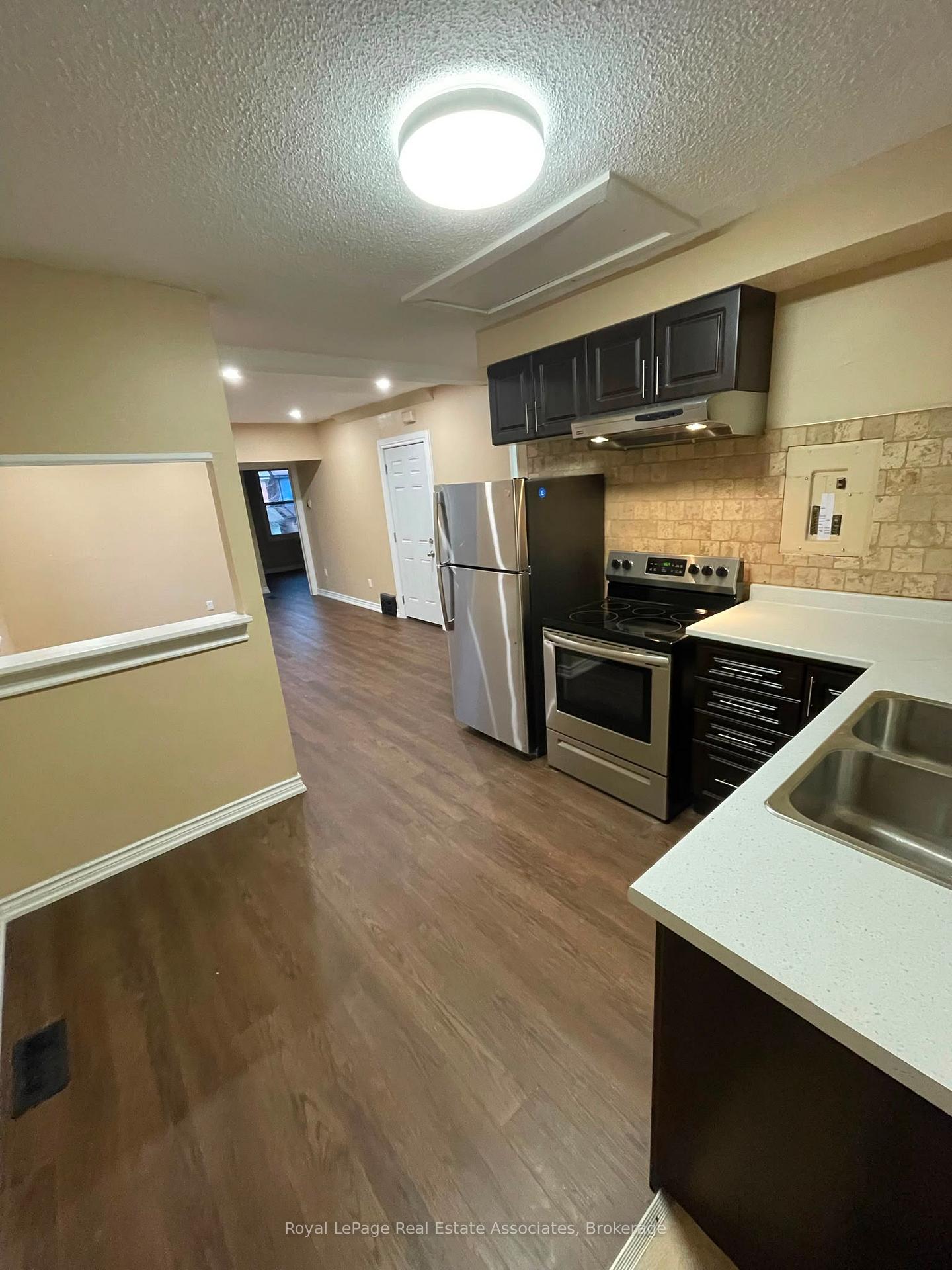 Photo 14 of 526 King Street E, Hamilton, Landsdale — HOMEH