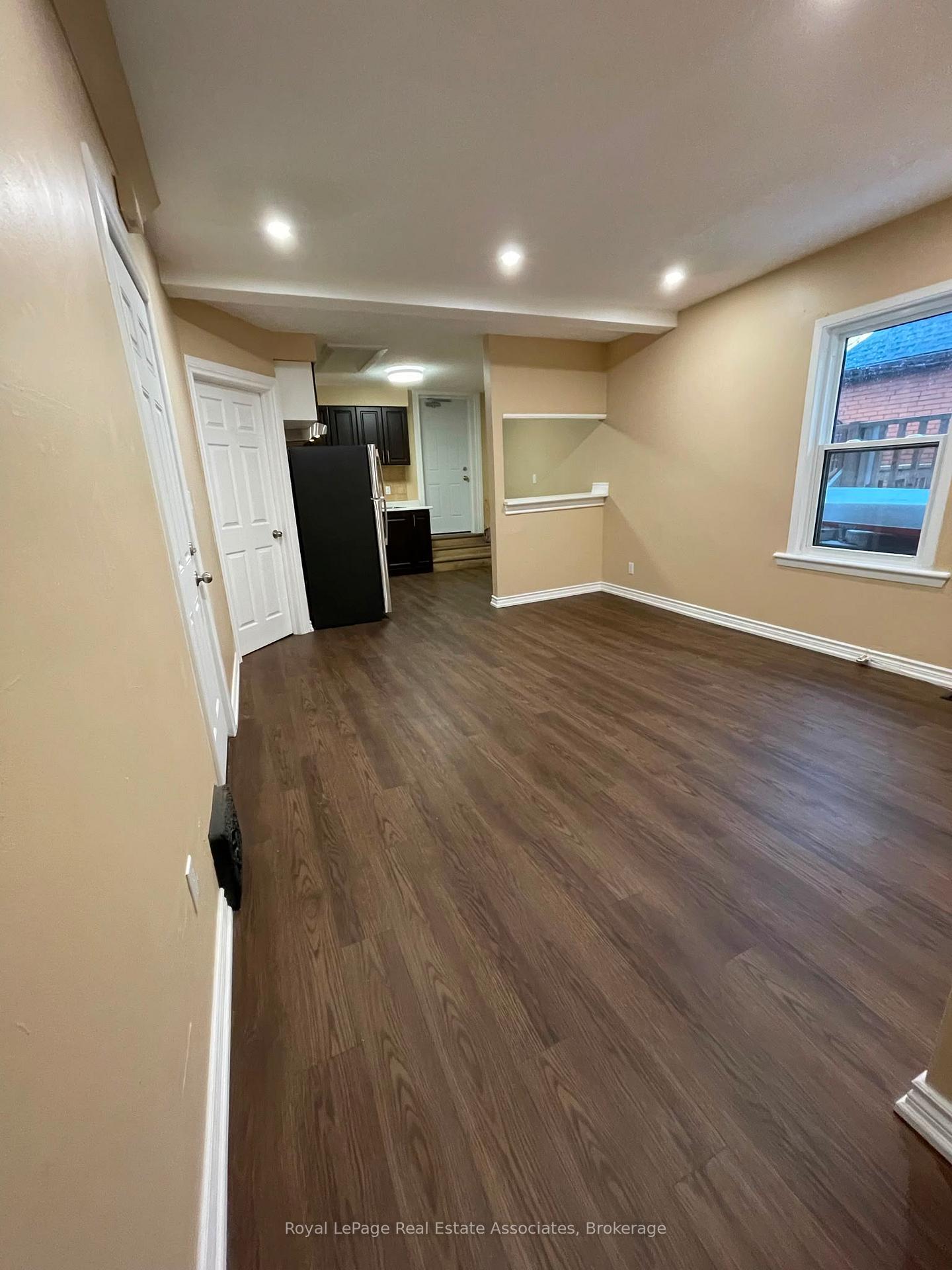 Photo 19 of 526 King Street E, Hamilton, Landsdale — HOMEH