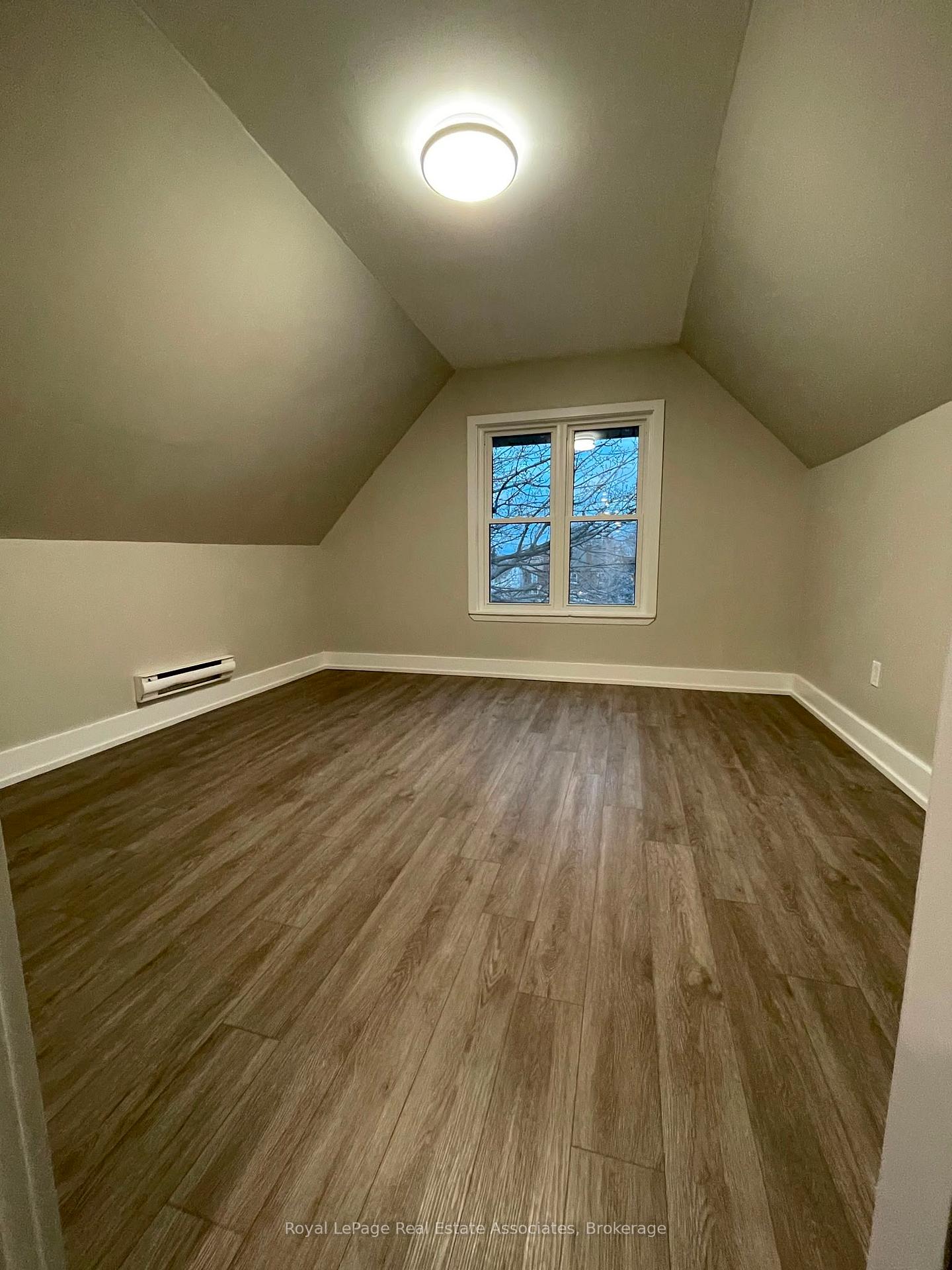 Photo 25 of 526 King Street E, Hamilton, Landsdale — HOMEH