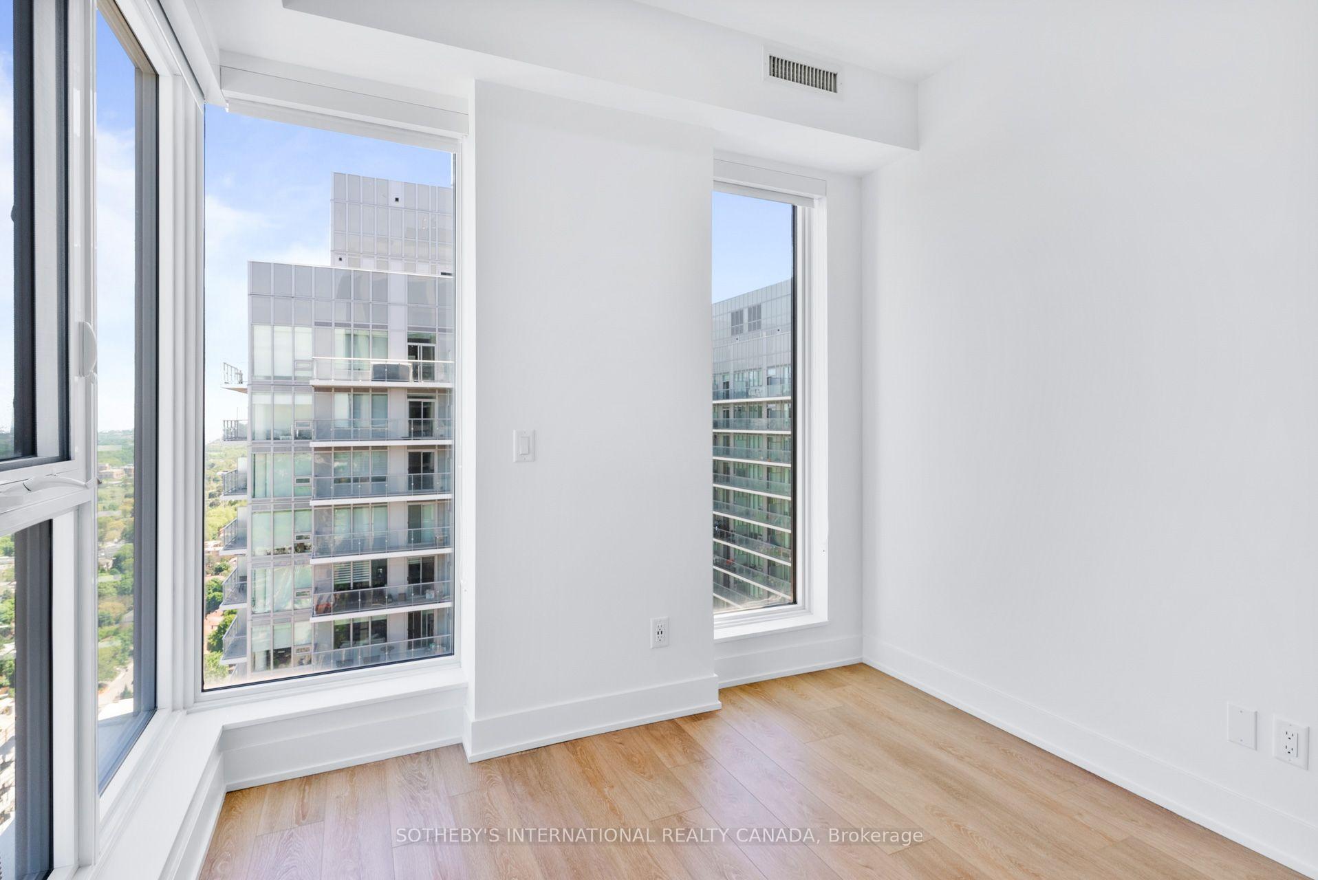 Photo 13 of Unit 1101, 200 Redpath Avenue, Toronto, Mount Pleasant East — HOMEH