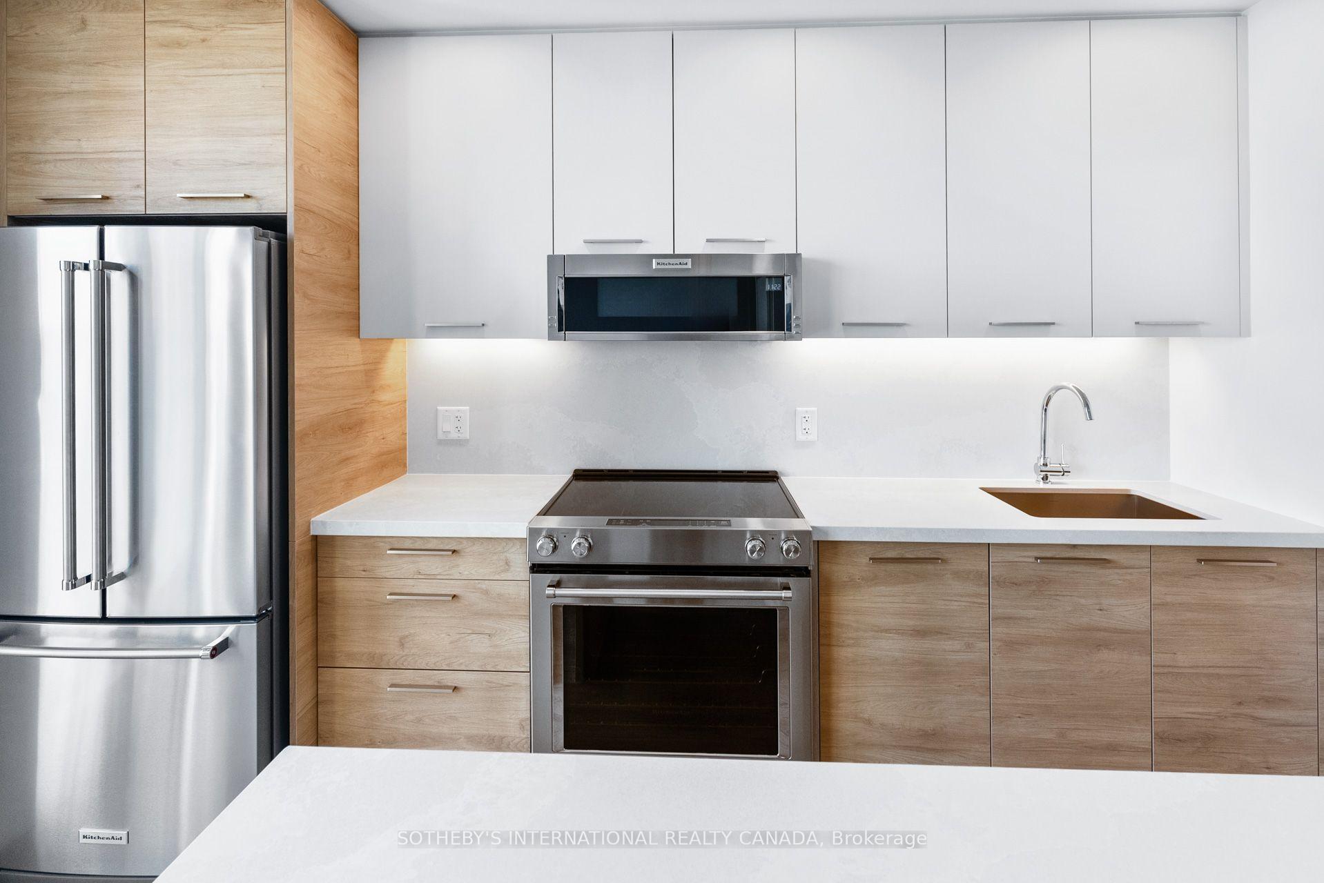Photo 8 of Unit 3605, 200 Redpath Avenue, Toronto, Mount Pleasant East — HOMEH
