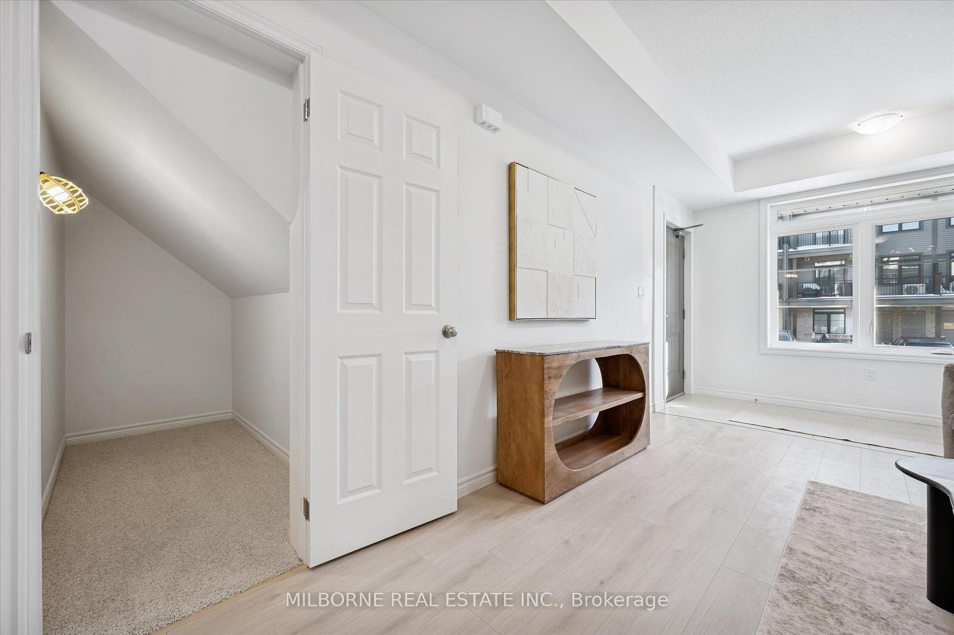 Photo 6 of 14 Thatcher Drive, Guelph, Kortright East — HOMEH