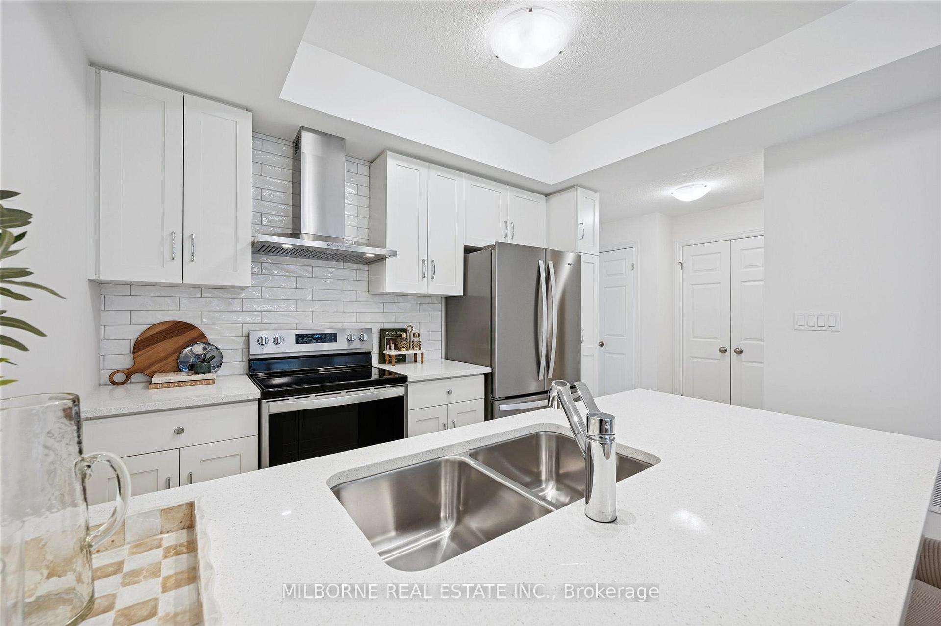 Photo 11 of 14 Thatcher Drive, Guelph, Kortright East — HOMEH