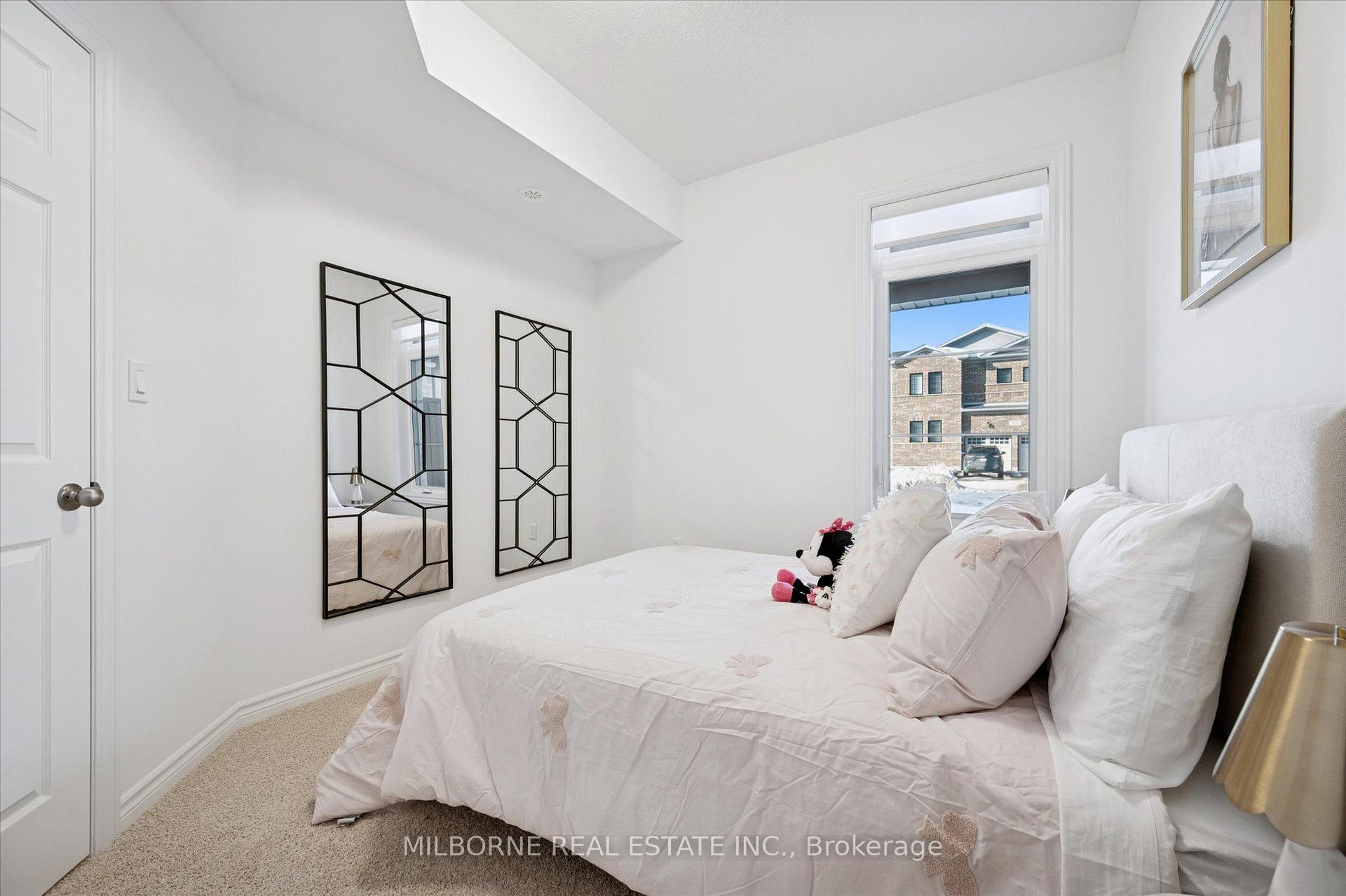 Photo 15 of 14 Thatcher Drive, Guelph, Kortright East — HOMEH